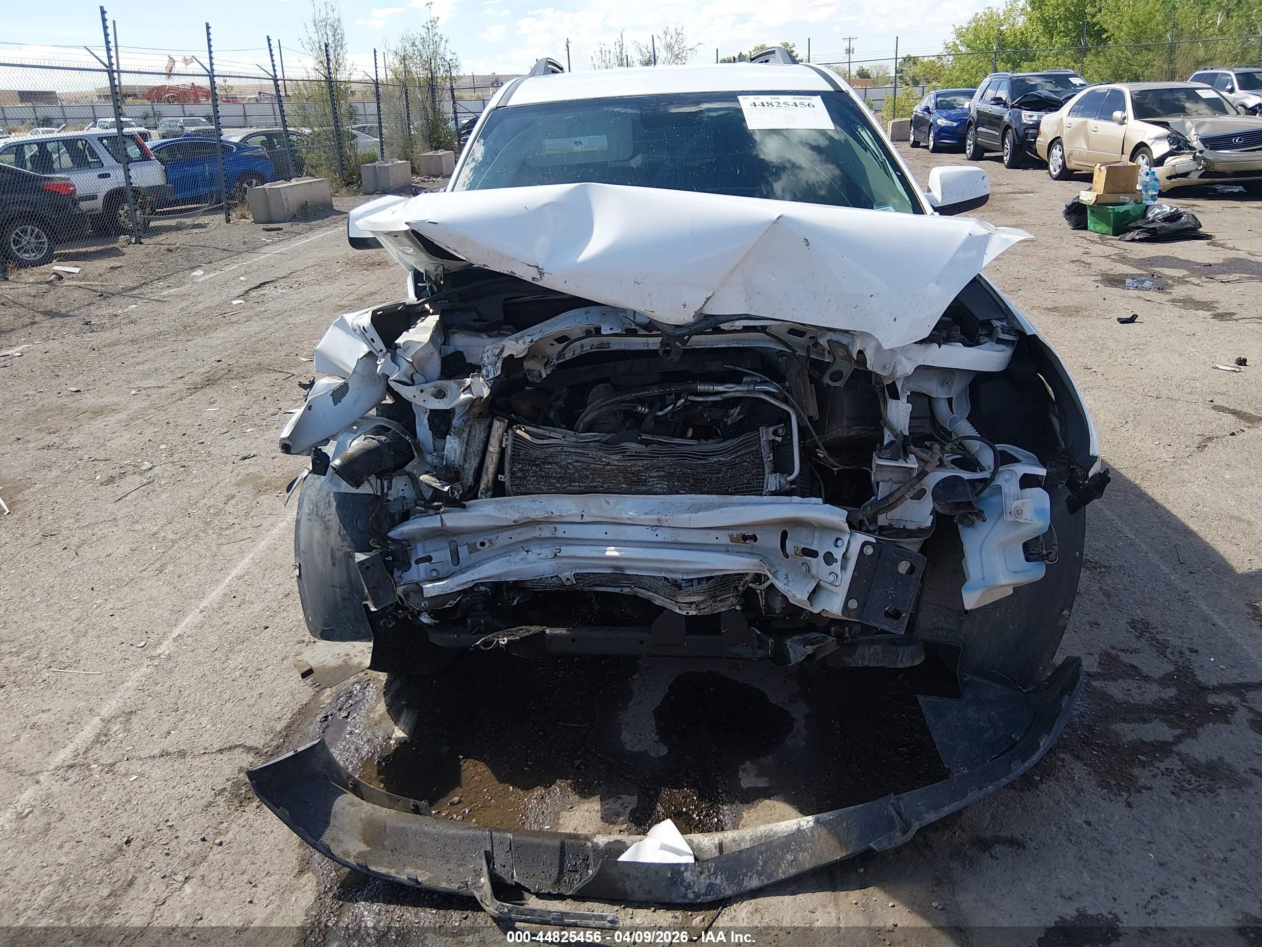 2014 Chevrolet Equinox 1lt White vin: 2GNFLFEK7E6303233