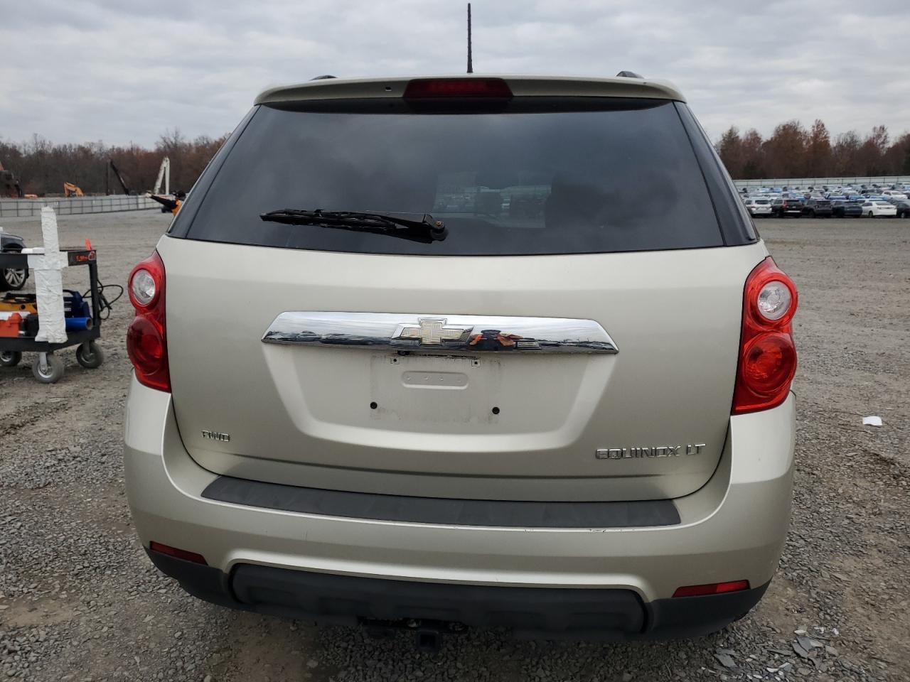 2014 Chevrolet Equinox Gold vin: 2GNFLGEK5E6167447