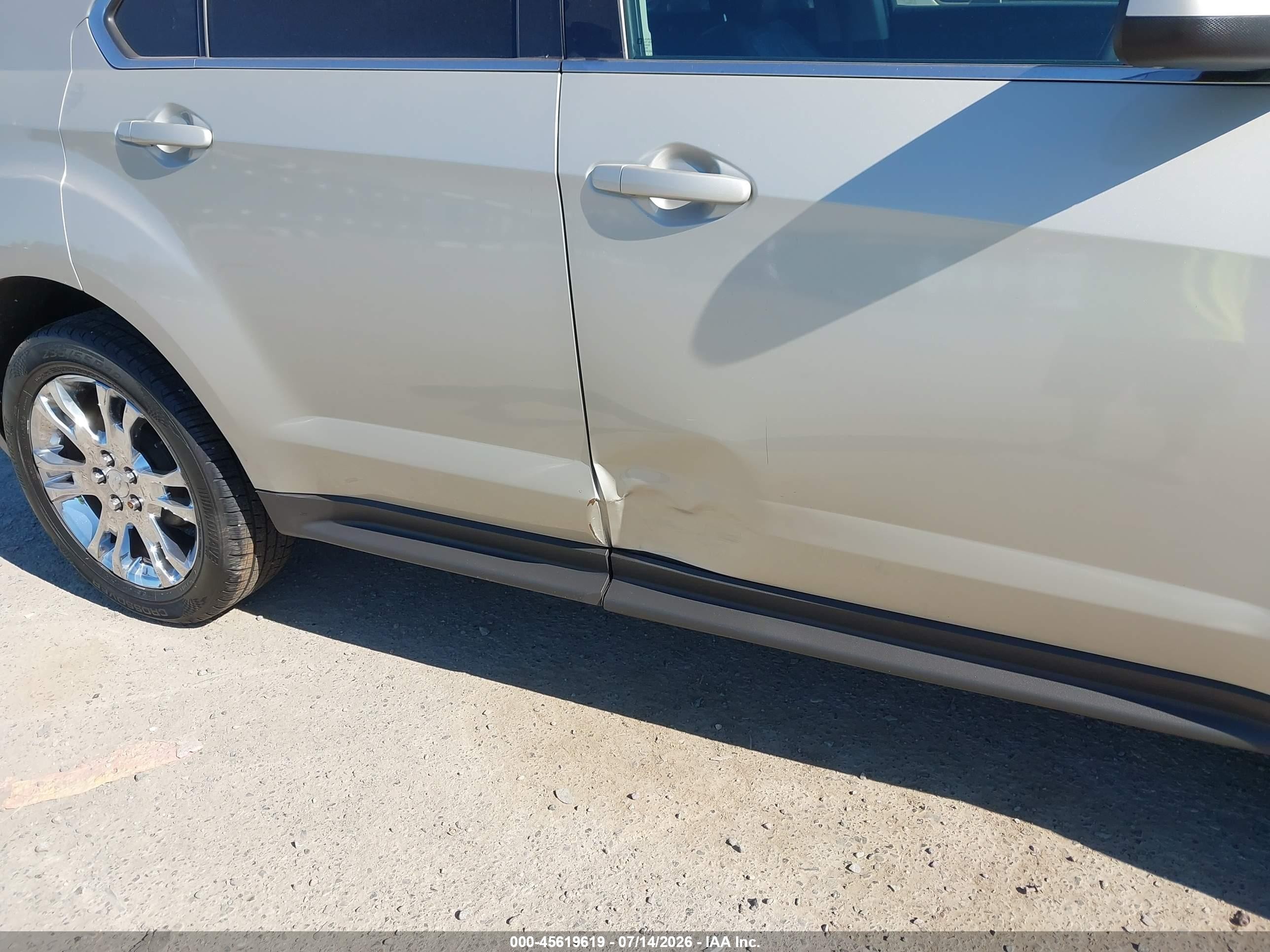 2013 Chevrolet Equinox Lt Бежевый vin: 2GNFLNE30D6267208