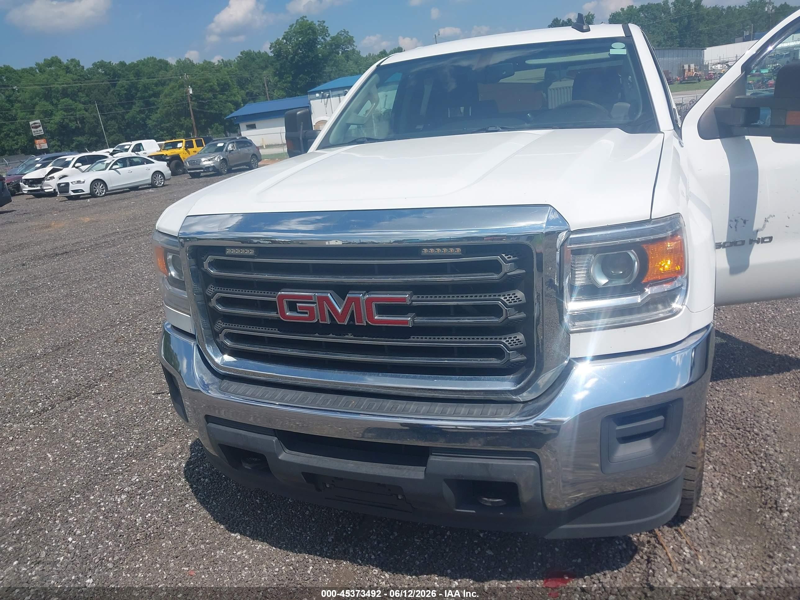 2019 Gmc Sierra 2500hd   White vin: 2GT22NEG5K1153910