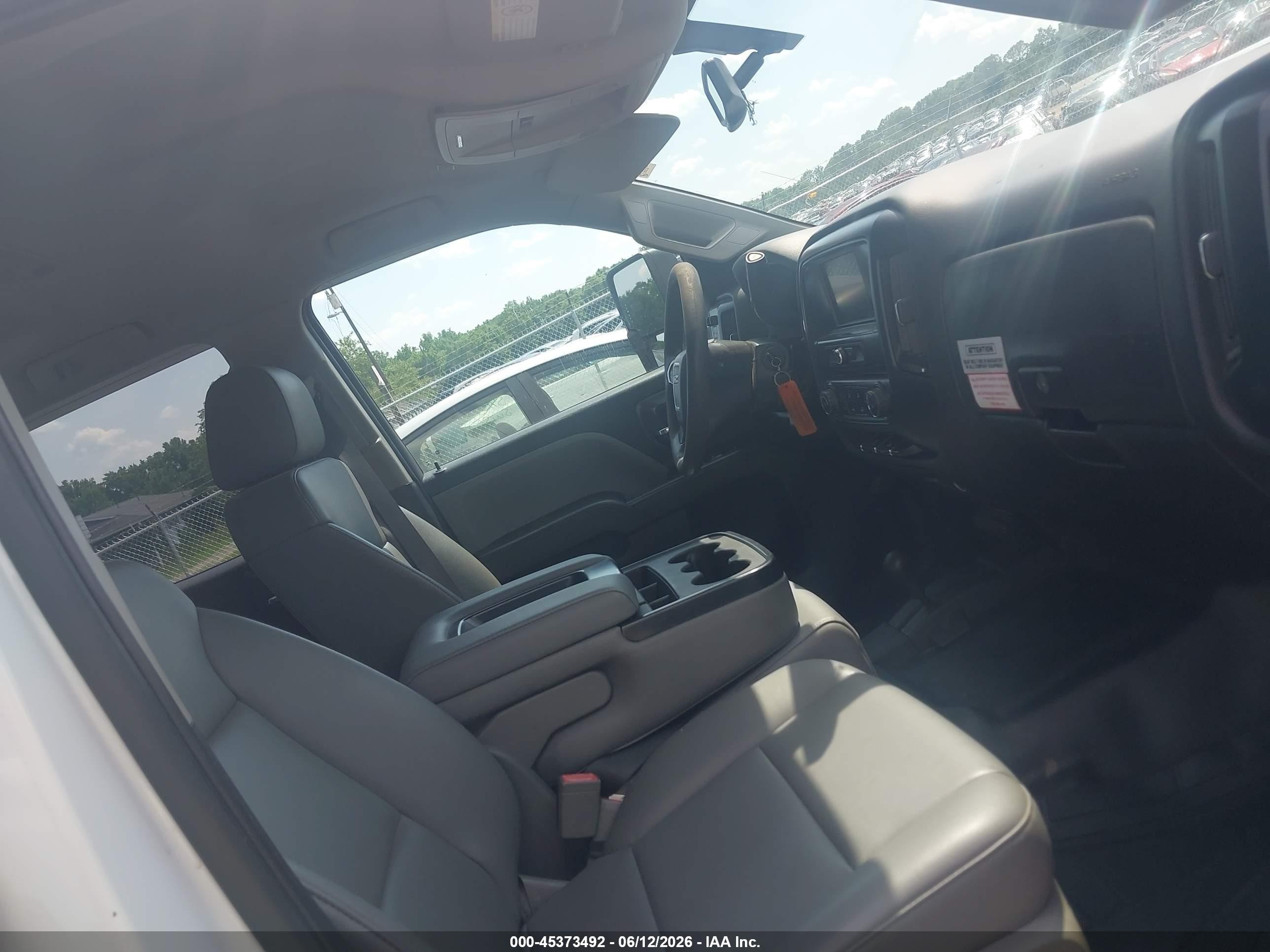 2019 Gmc Sierra 2500hd   White vin: 2GT22NEG5K1153910