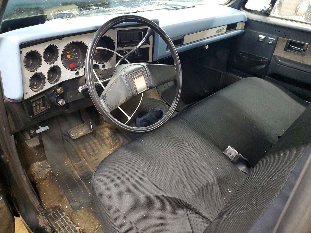 1983 Gmc C1500 Two Tone vin: 2GTDC14H6D1521846