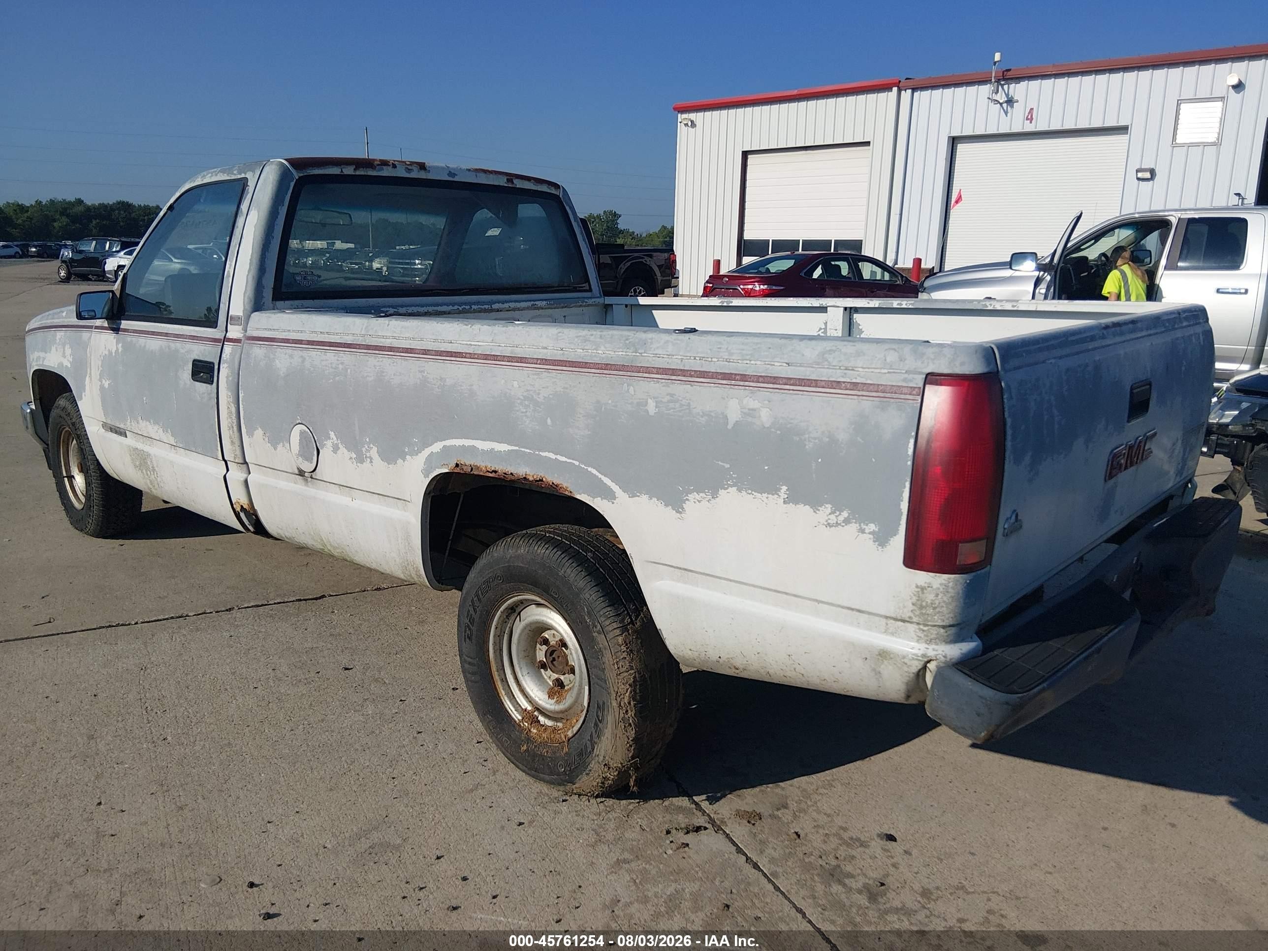 1988 Gmc Gmt-400 C1500 White vin: 2GTDC14K2J1531586