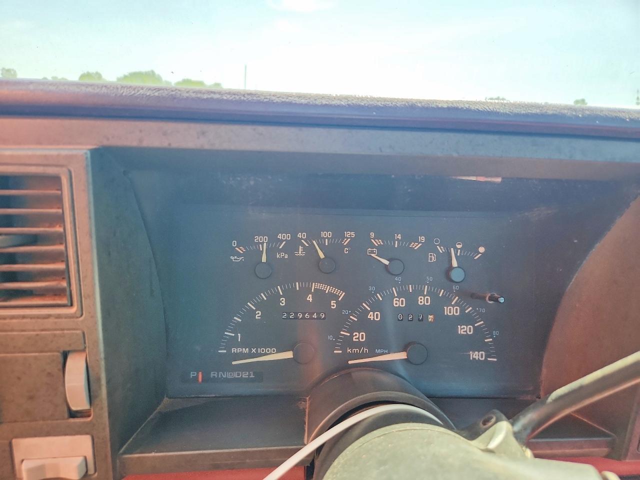 1991 Gmc Sierra K1500 Коричневый vin: 2GTDK14H0M1505970