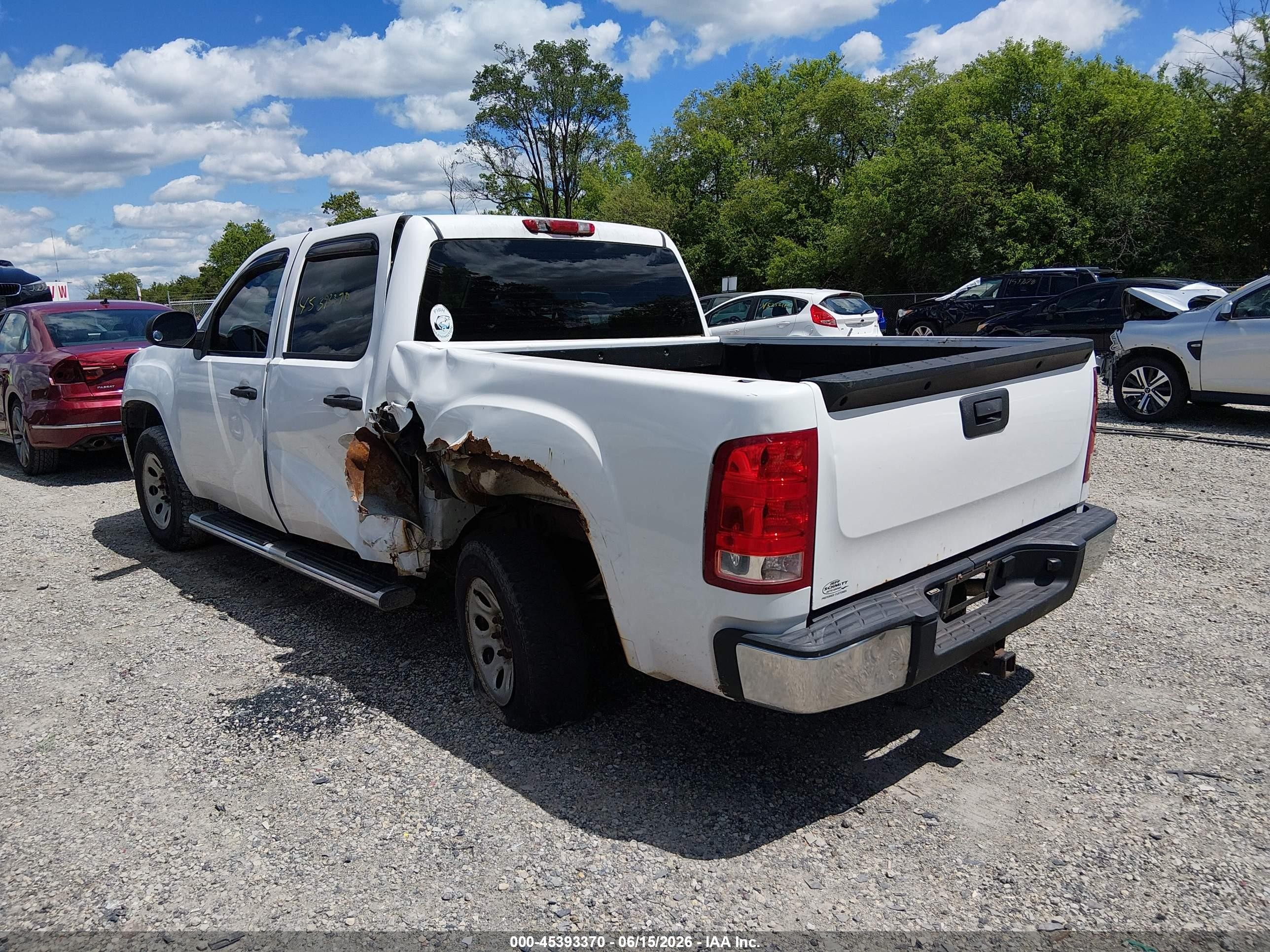 2007 Gmc Sierra 1500 Work Truck White vin: 2GTEC13C371693203