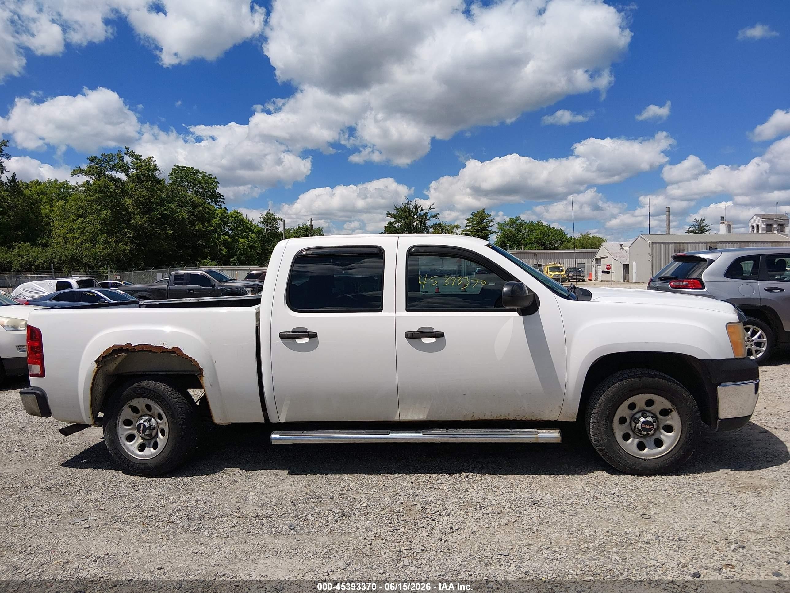 2007 Gmc Sierra 1500 Work Truck White vin: 2GTEC13C371693203