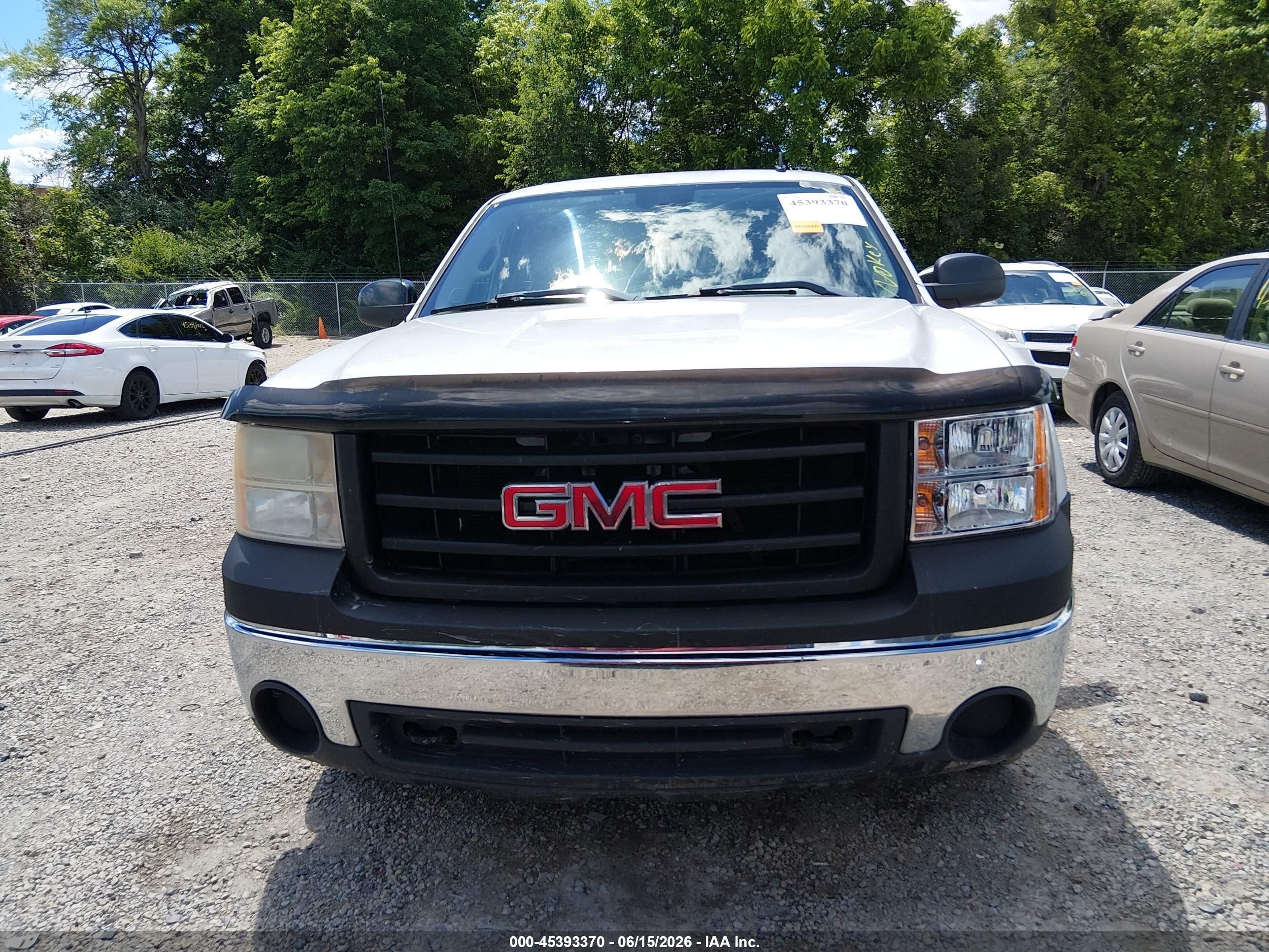 2007 Gmc Sierra 1500 Work Truck White vin: 2GTEC13C371693203