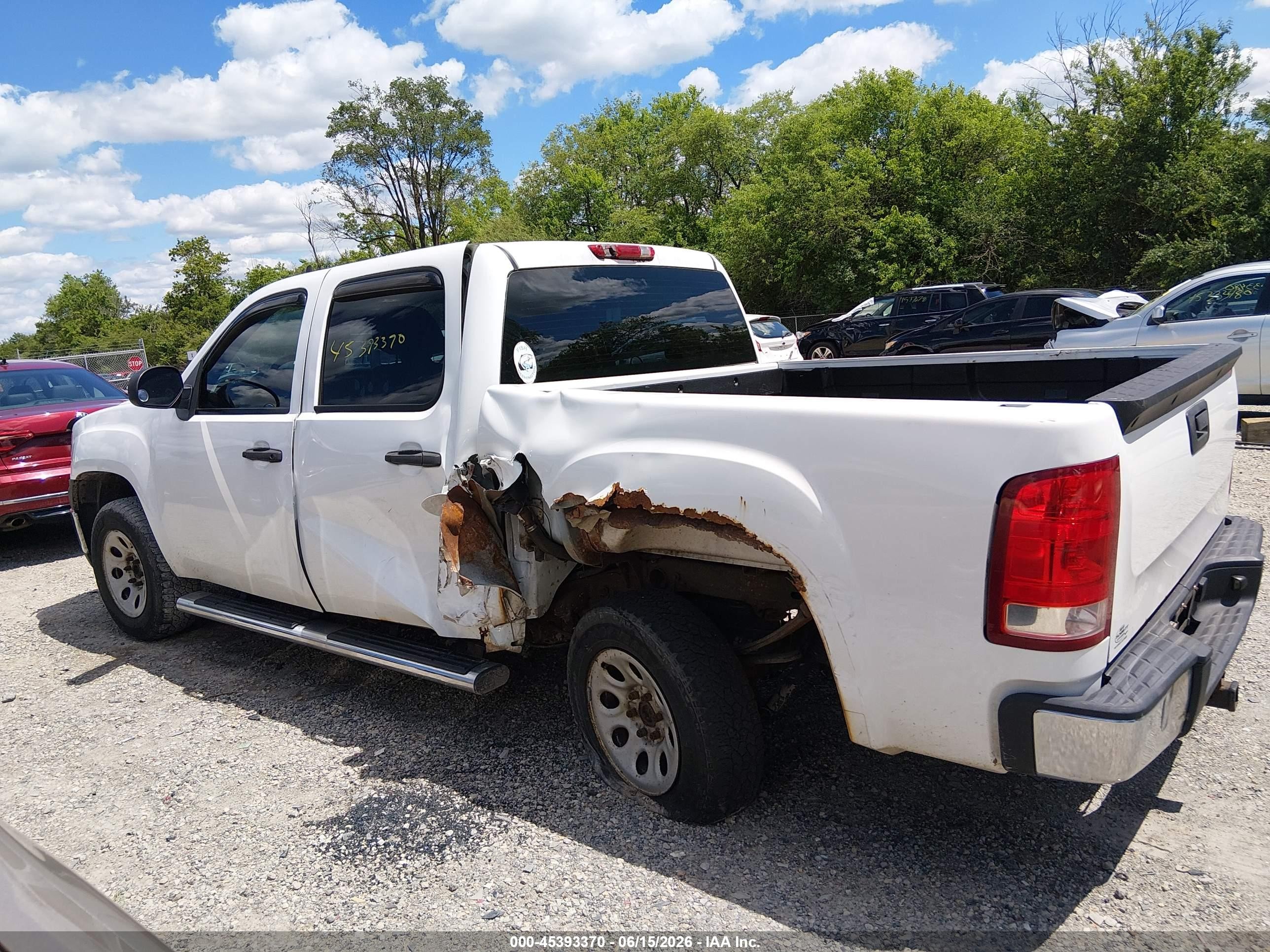 2007 Gmc Sierra 1500 Work Truck White vin: 2GTEC13C371693203
