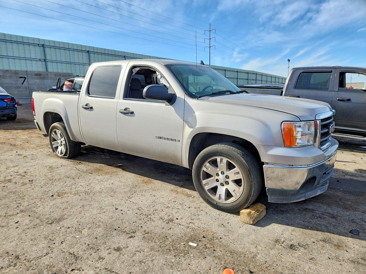 2008 Gmc Sierra C1500 Кремовый vin: 2GTEC13J281133608