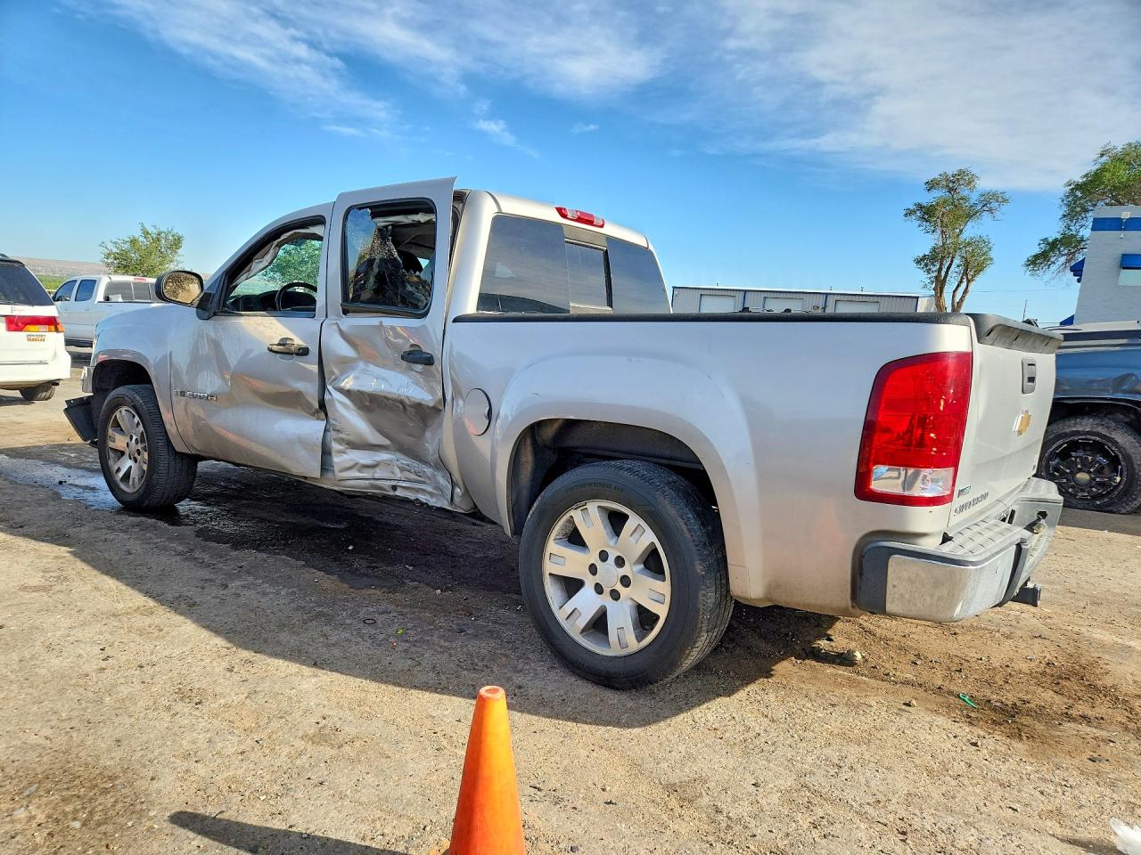 2008 Gmc Sierra C1500 Кремовый vin: 2GTEC13J281133608