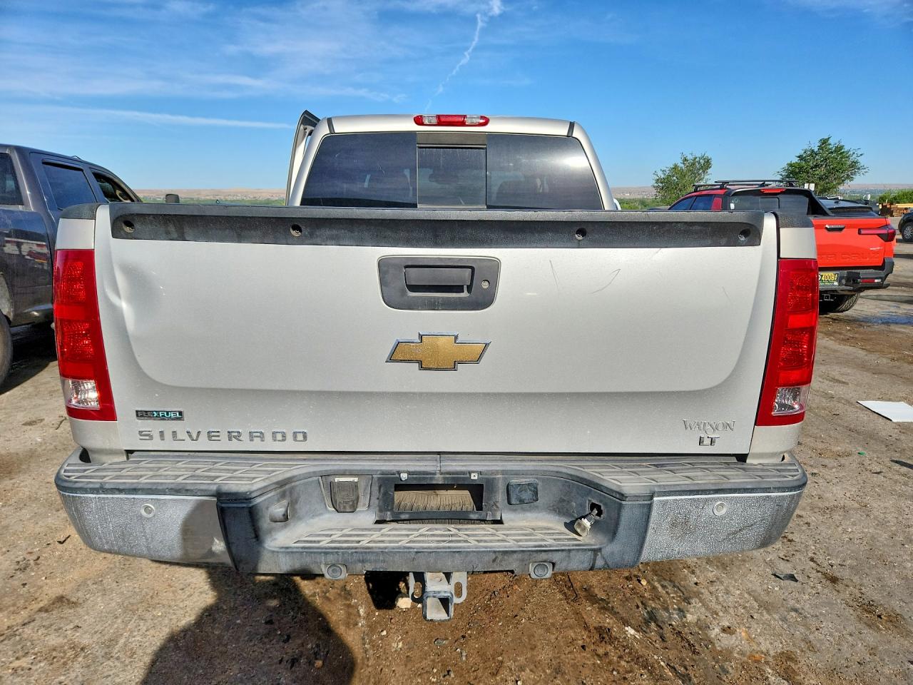 2008 Gmc Sierra C1500 Кремовый vin: 2GTEC13J281133608