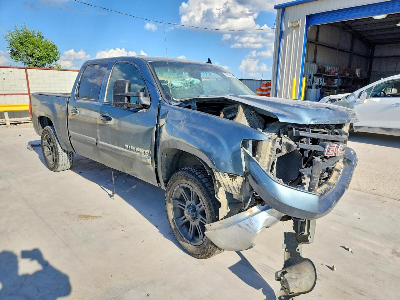 2007 Gmc New Sierra C1500 Turquoise vin: 2GTEC13J771628353