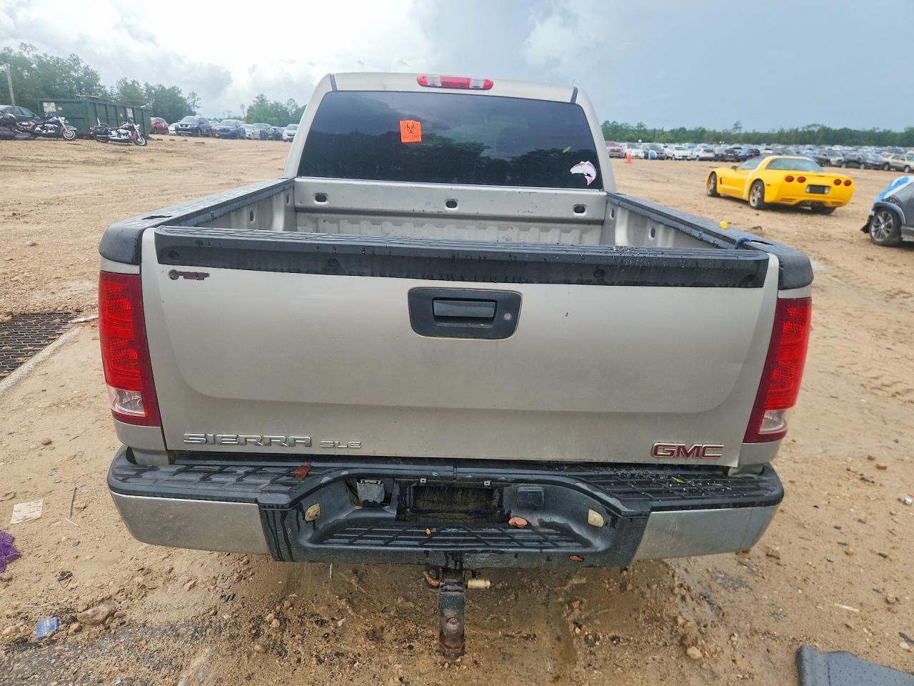2001 Gmc Sierra Beige vin: 2GTEC13J81220450