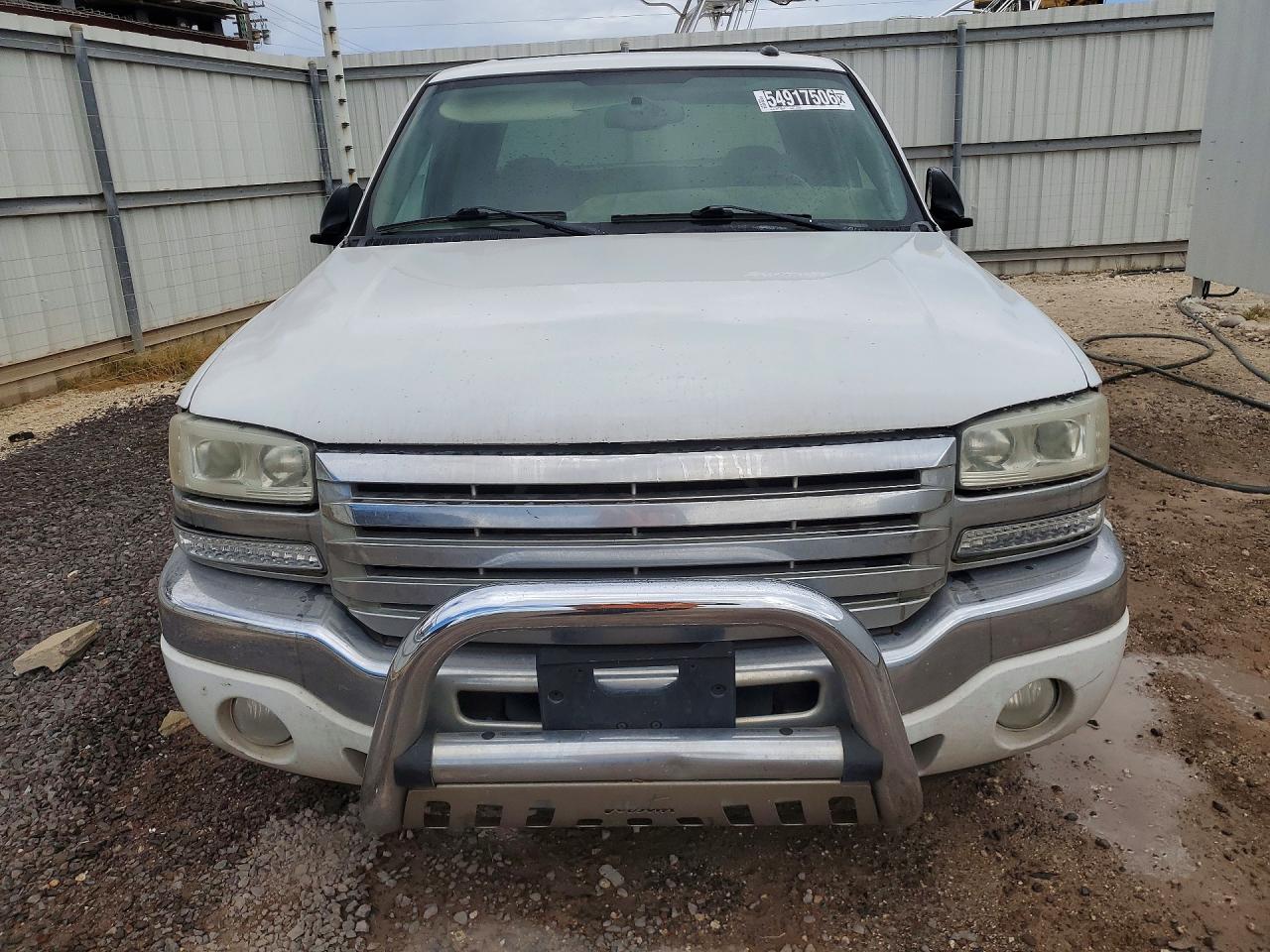 2005 Gmc New Sierra C1500 White vin: 2GTEC13T151191206