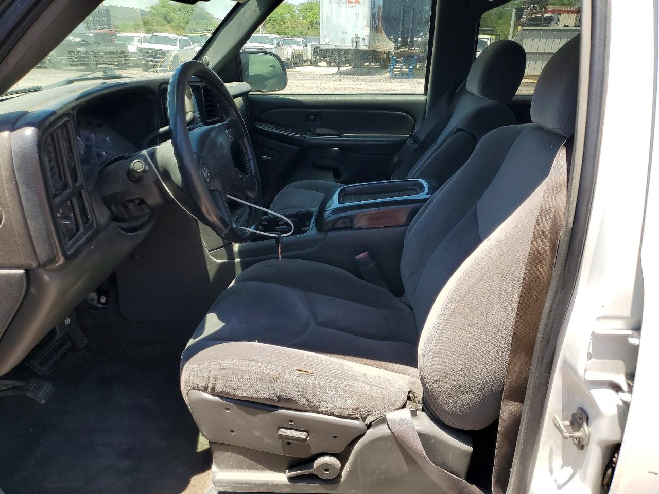 2005 Gmc New Sierra C1500 White vin: 2GTEC13T151191206