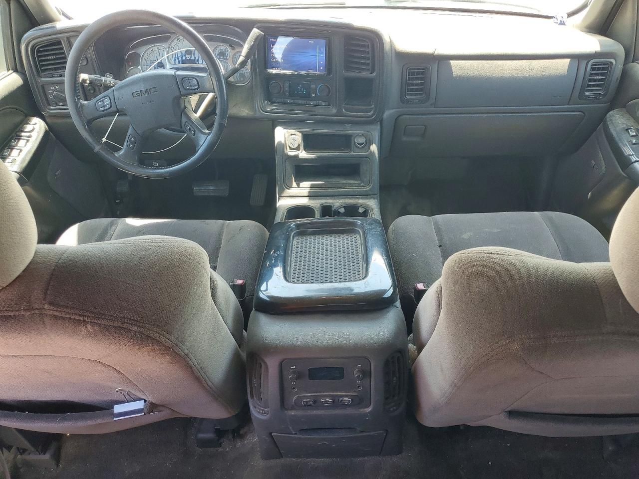 2005 Gmc New Sierra C1500 White vin: 2GTEC13T151191206
