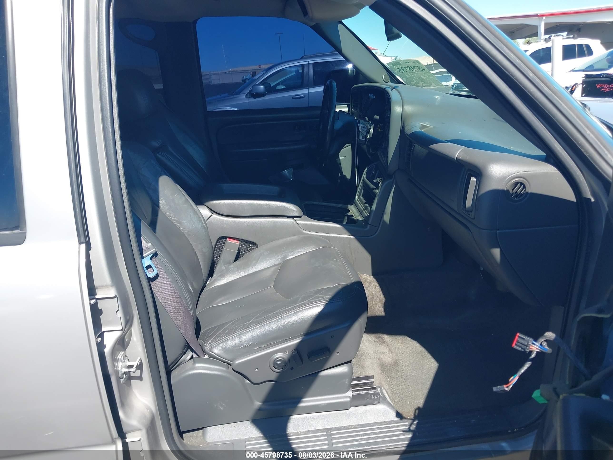 2005 Gmc Sierra 1500 Slt Серебряный vin: 2GTEC13T251117096