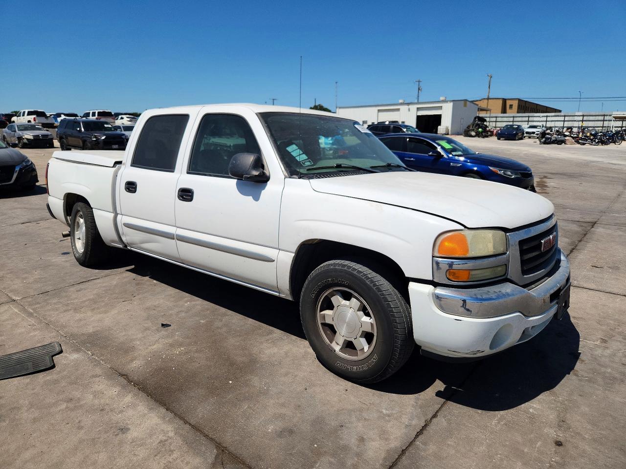 2005 Gmc New Sierra C1500 White vin: 2GTEC13T251155881