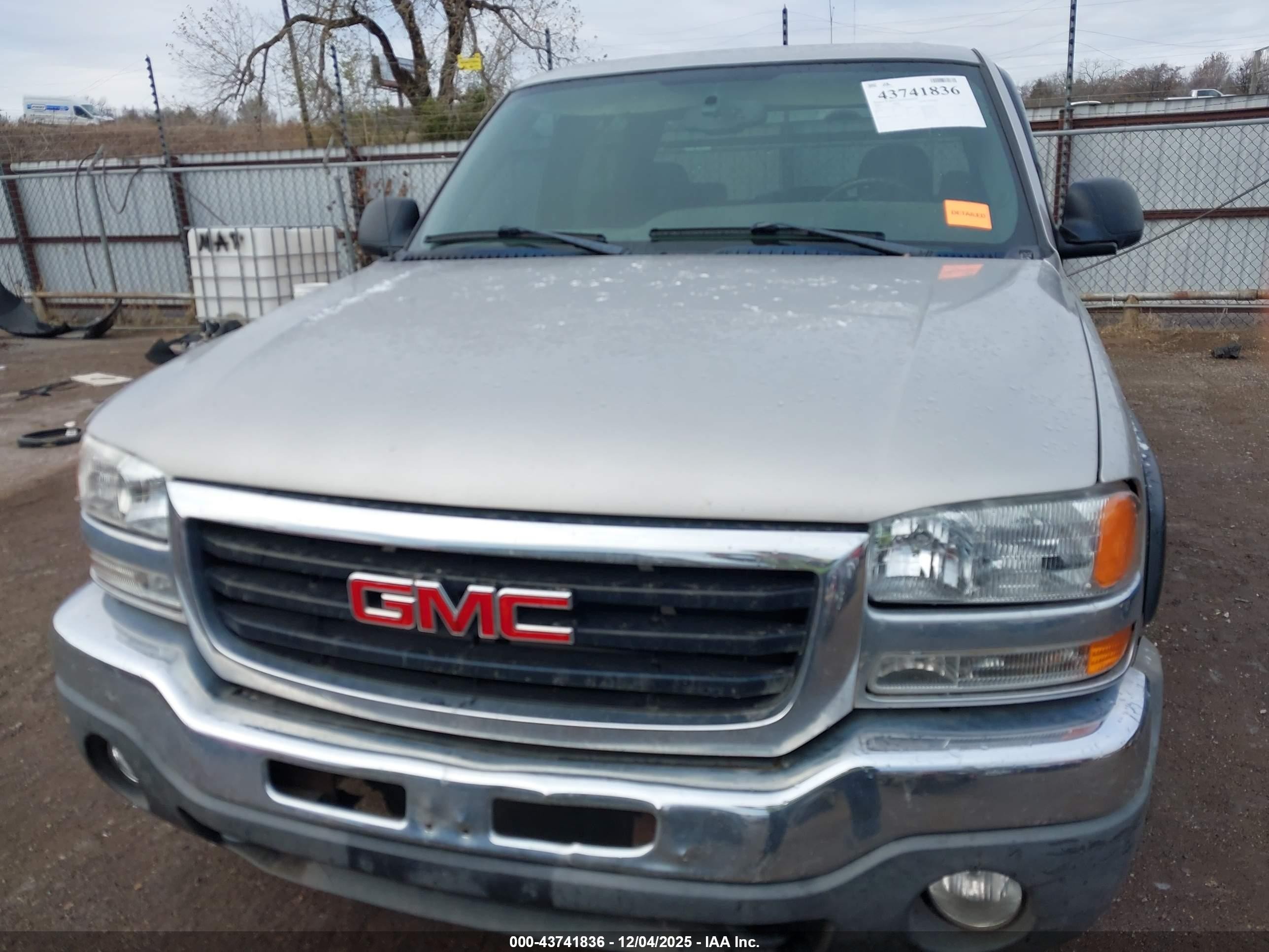 2004 Gmc Sierra 1500 Sle Silver vin: 2GTEC13T341422251