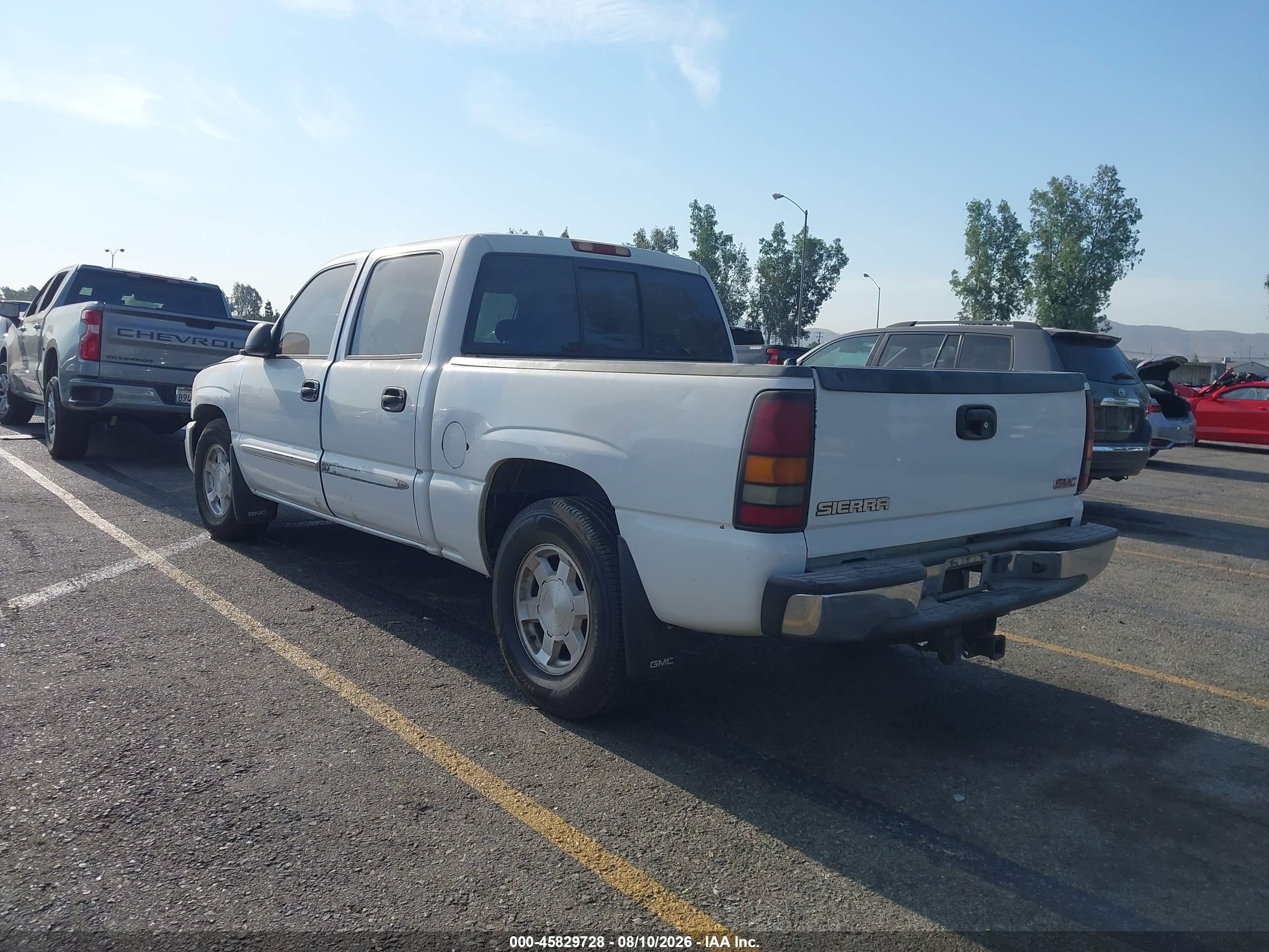 2005 Gmc Sierra 1500 Sle White vin: 2GTEC13T351110500