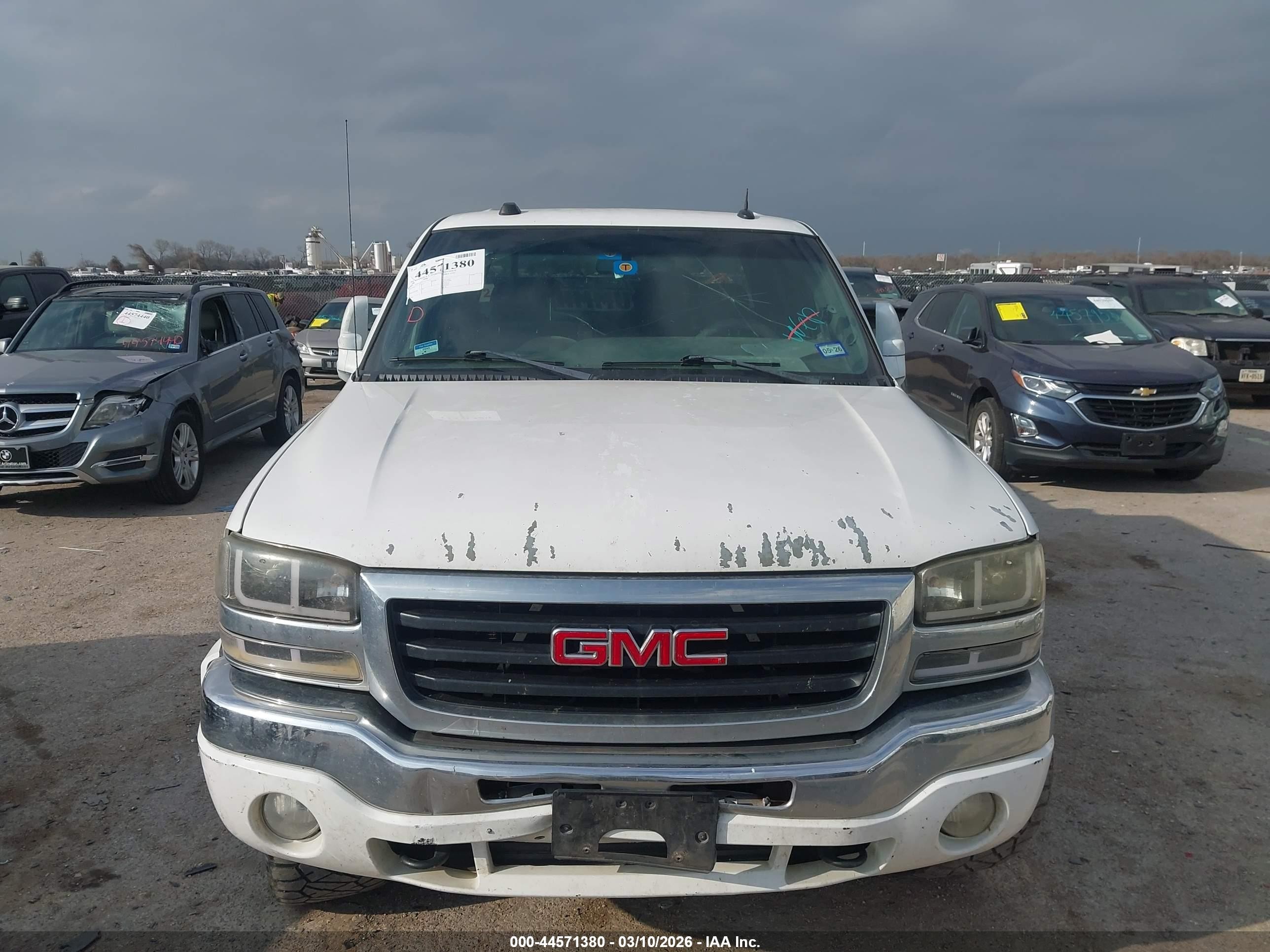 2005 Gmc Sierra 1500 Sle White vin: 2GTEC13T351347553