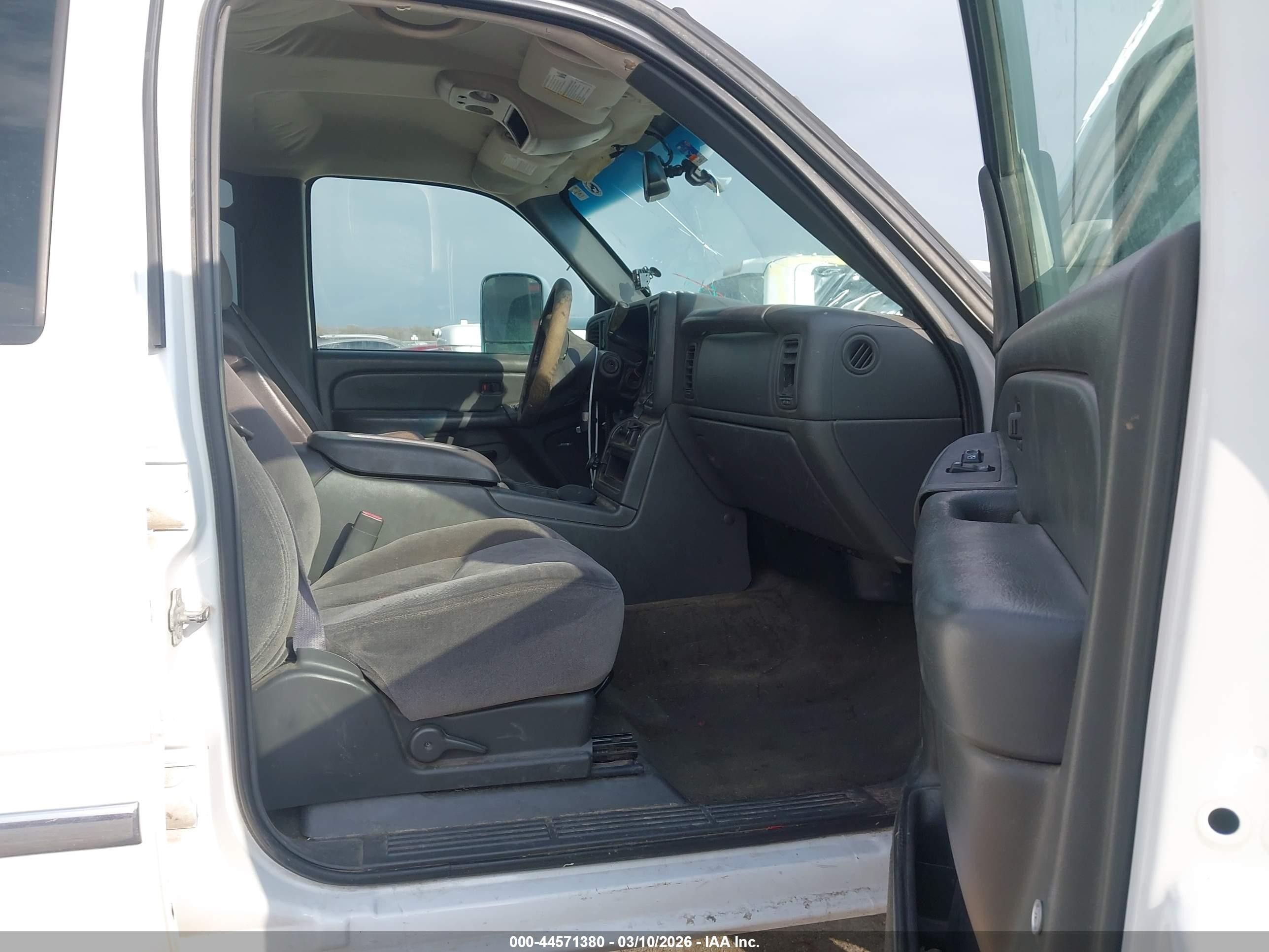 2005 Gmc Sierra 1500 Sle White vin: 2GTEC13T351347553