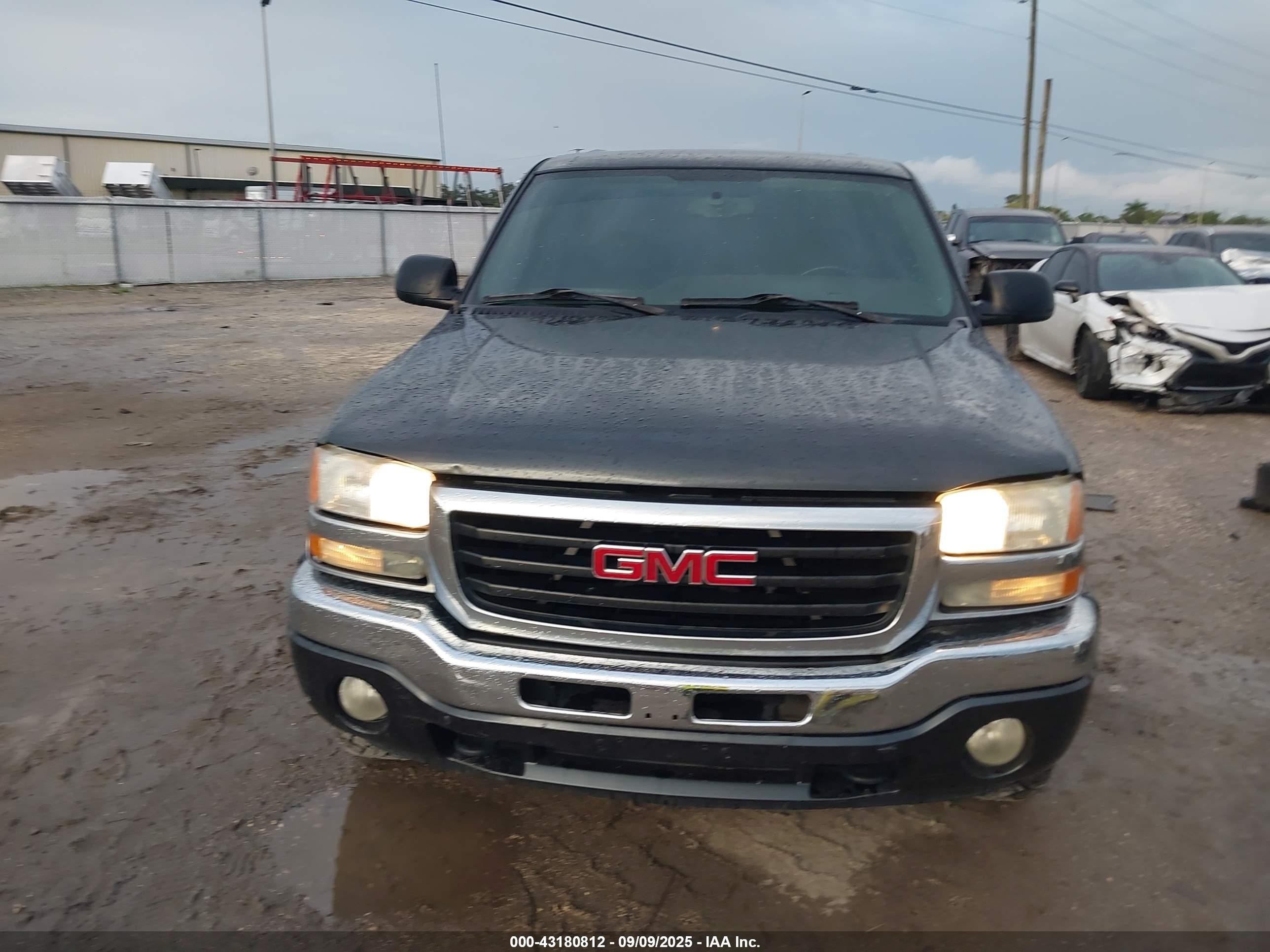2005 Gmc Sierra 1500 Sle Серый vin: 2GTEC13T351370444