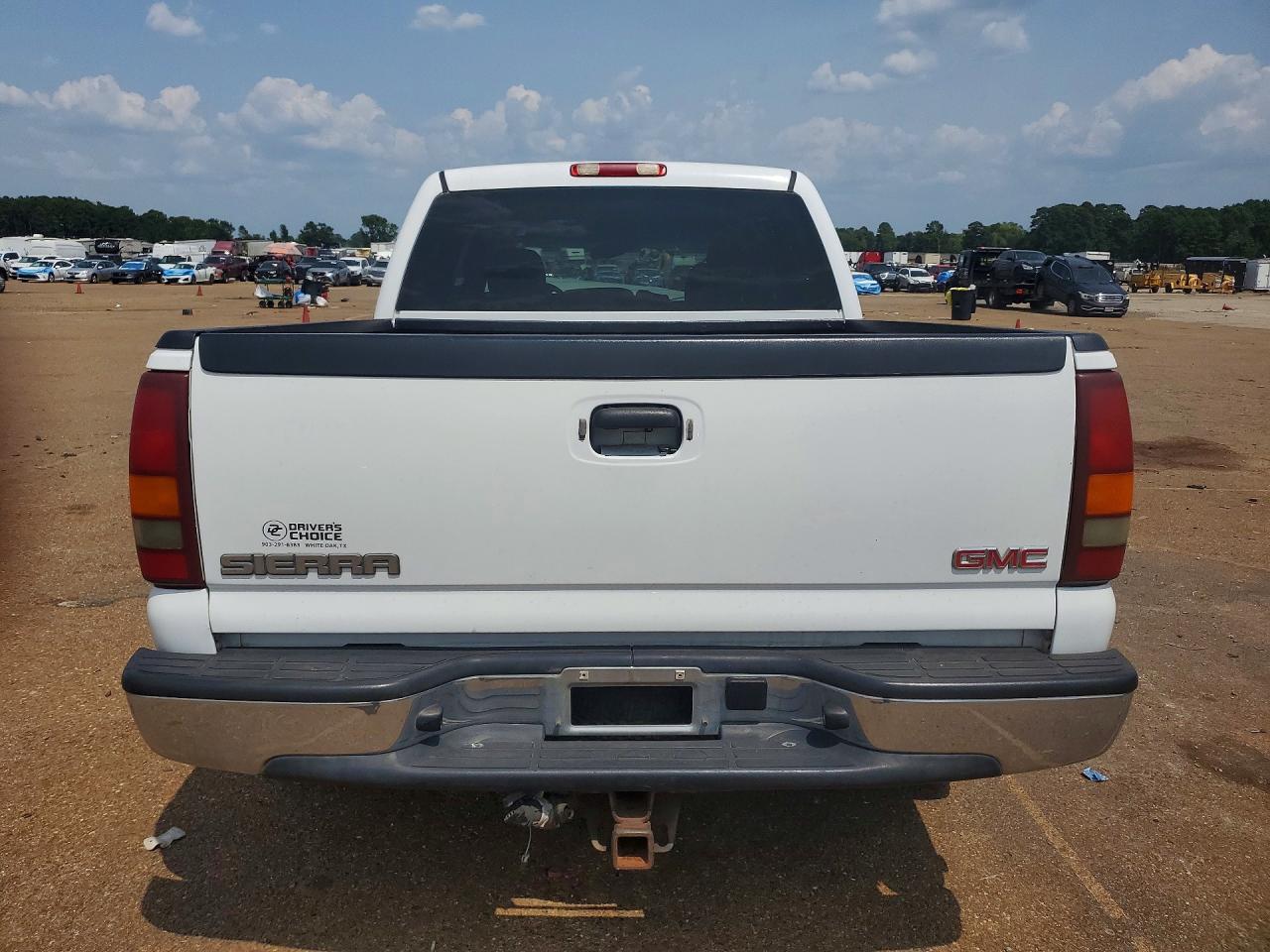 2006 Gmc New Sierra C1500 White vin: 2GTEC13T461131258