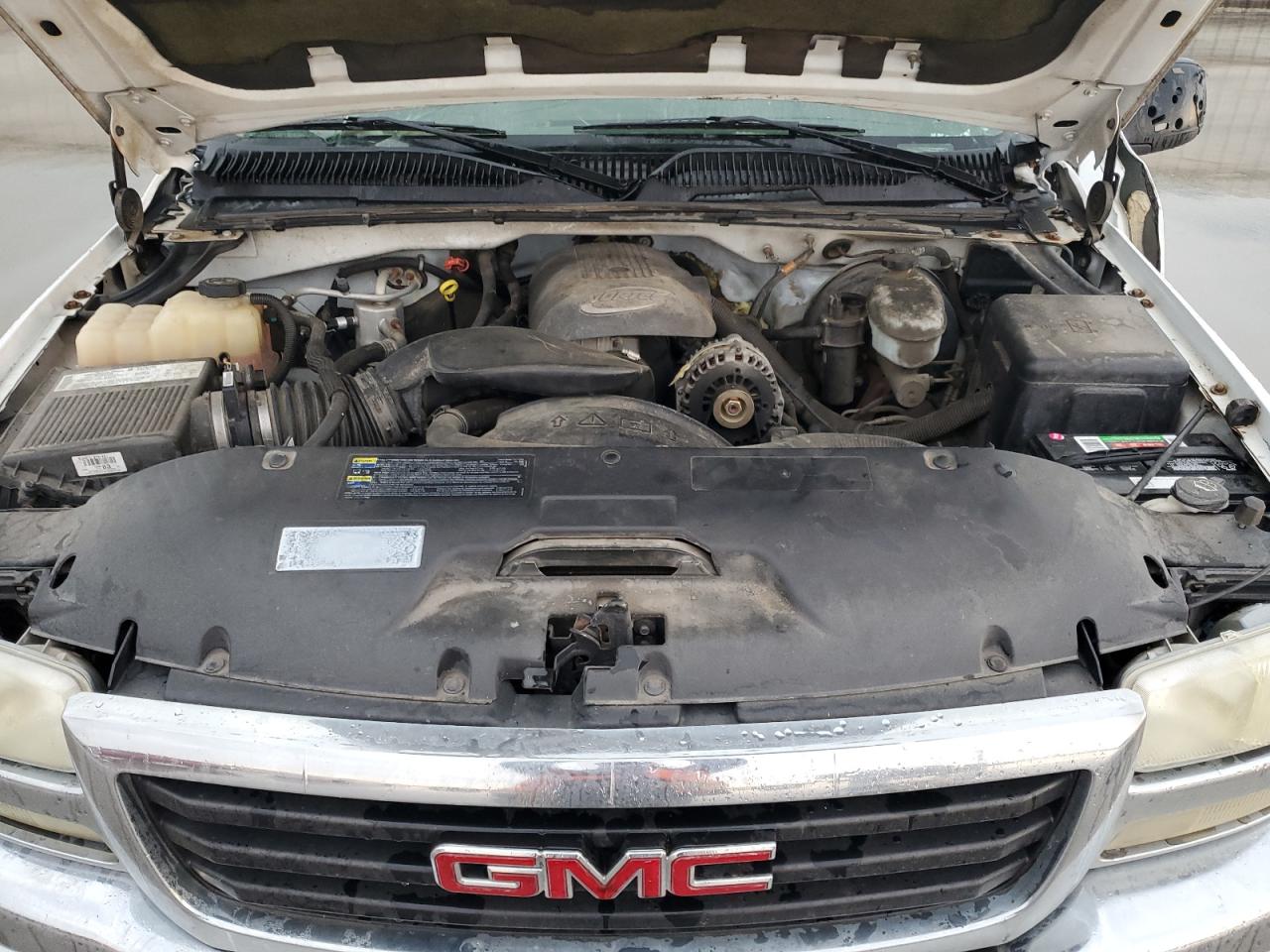 2004 Gmc New Sierra C1500 White vin: 2GTEC13T541368418