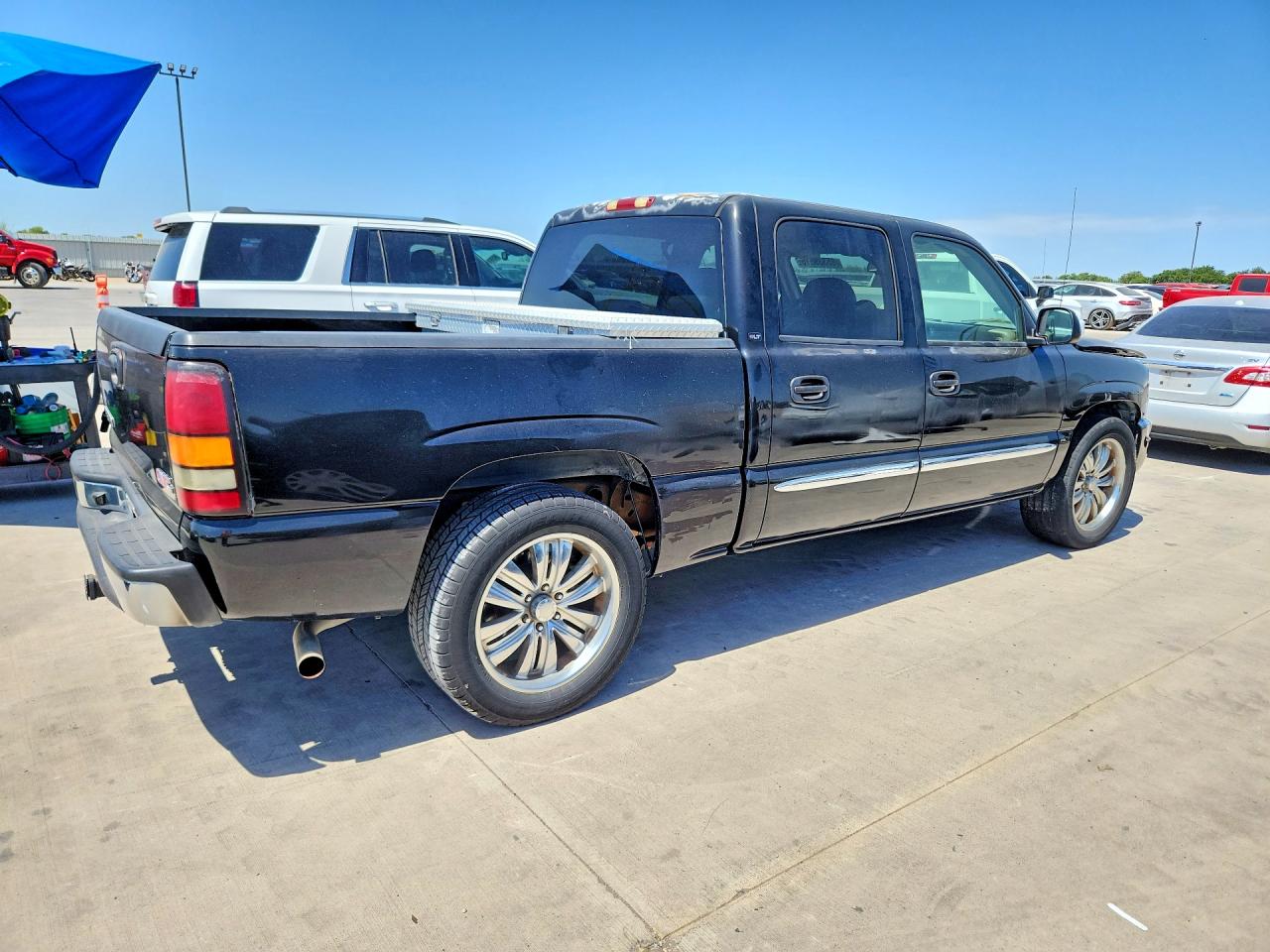 2004 Gmc New Sierra C1500 Black vin: 2GTEC13T541424339
