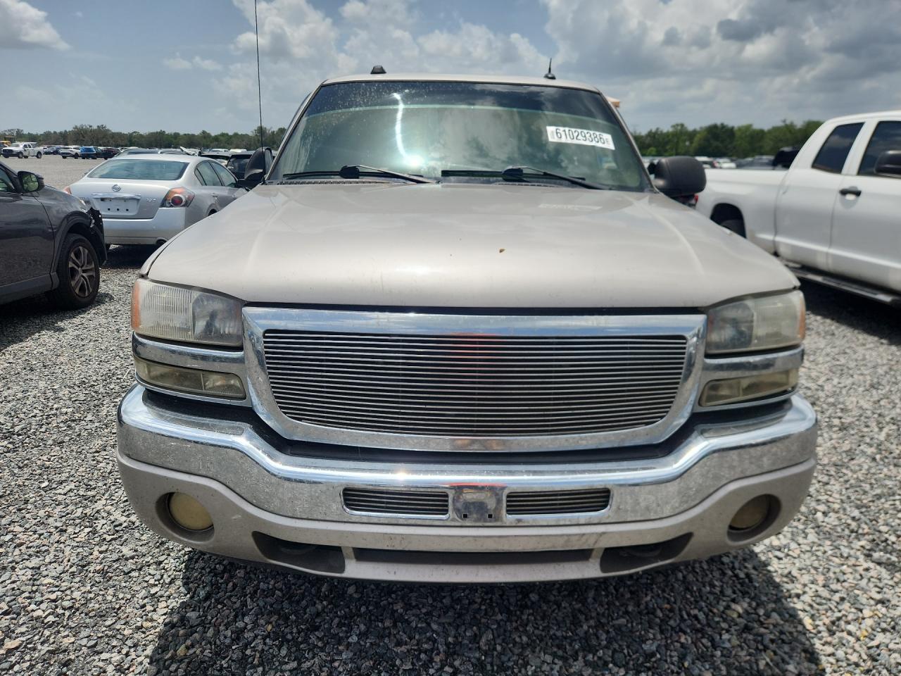 2005 Gmc New Sierra C1500 Серебряный vin: 2GTEC13T551131848