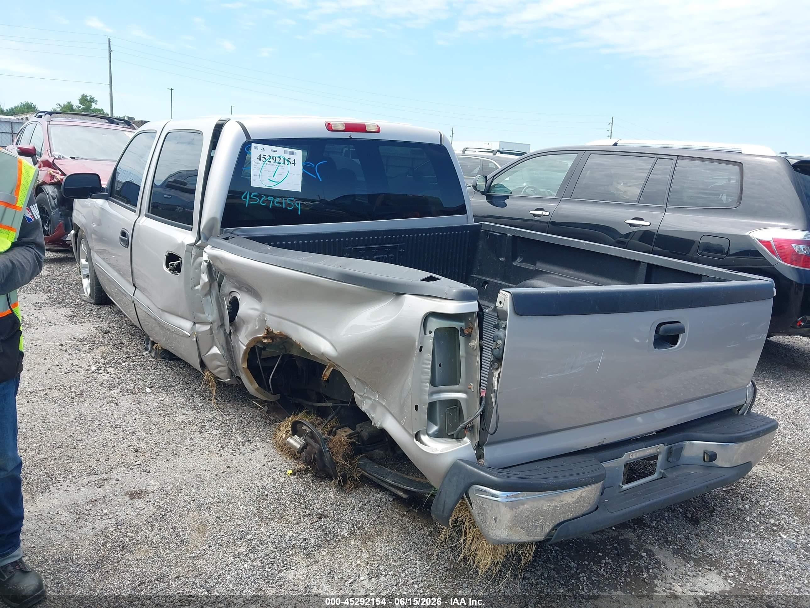 2005 Gmc Sierra 1500 Sle Gold vin: 2GTEC13T551152702