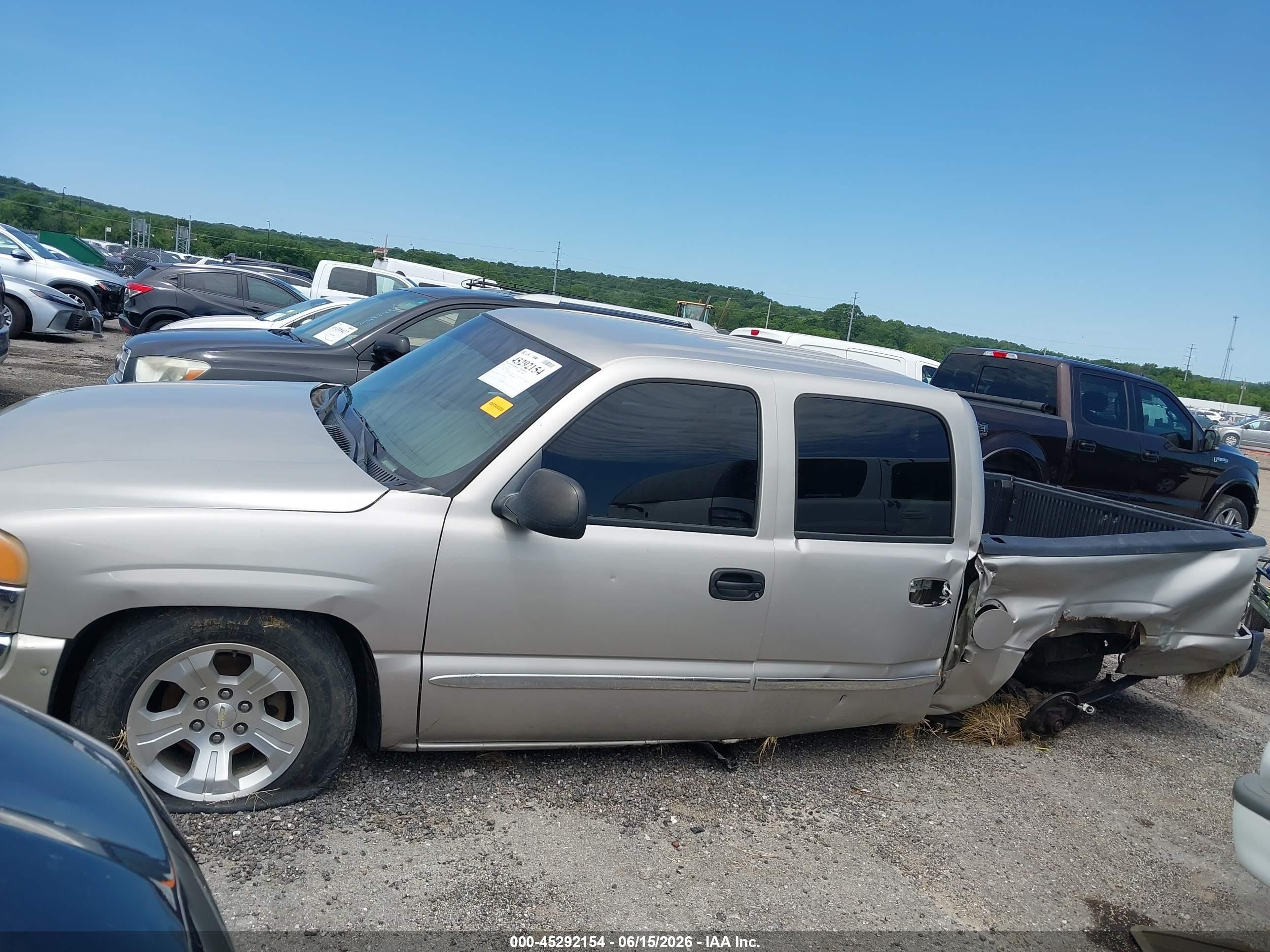 2005 Gmc Sierra 1500 Sle Gold vin: 2GTEC13T551152702