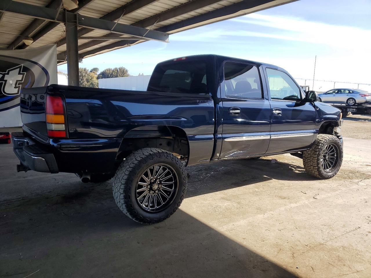 2005 Gmc New Sierra C1500 Blue vin: 2GTEC13T551236857