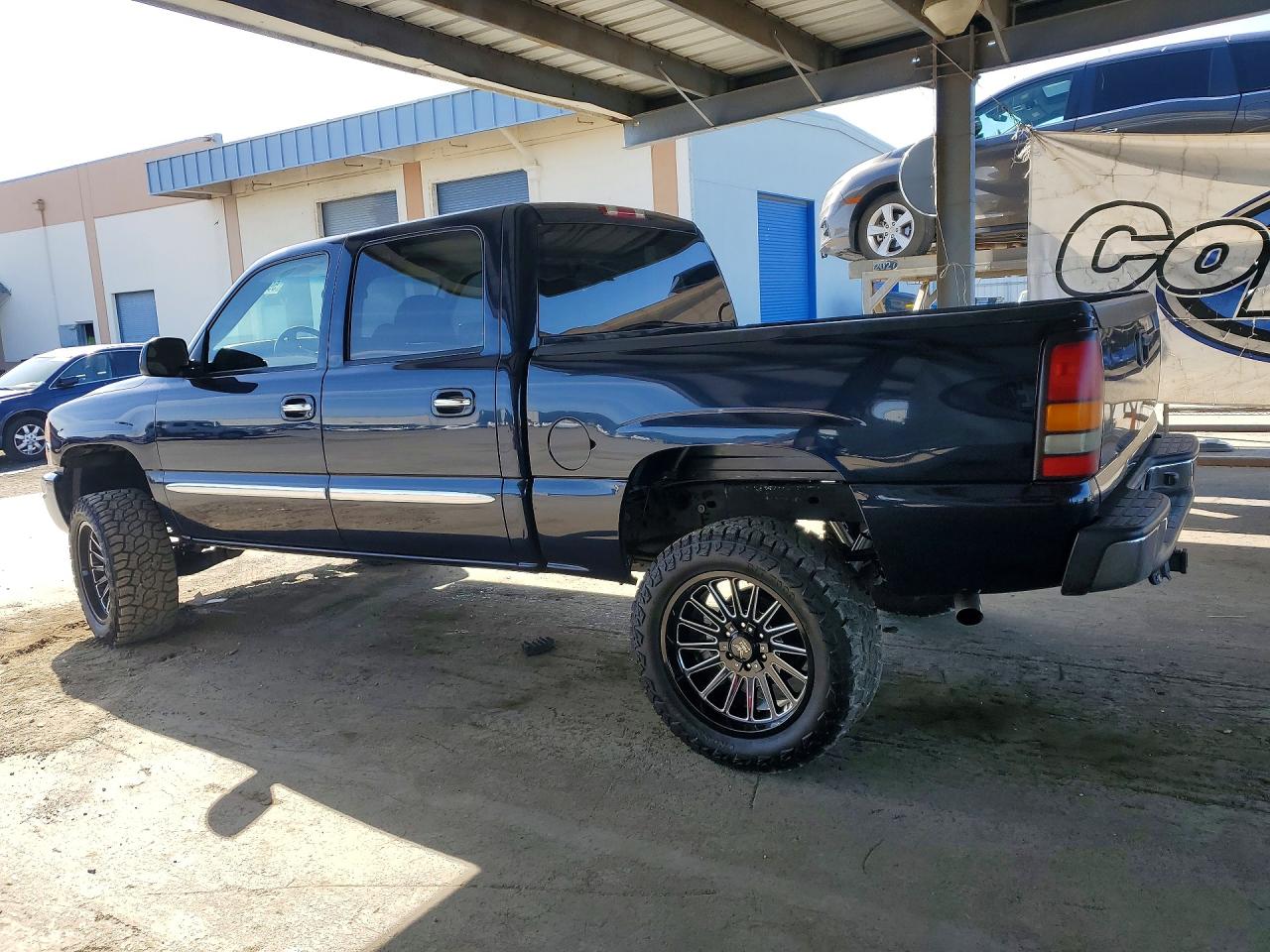 2005 Gmc New Sierra C1500 Blue vin: 2GTEC13T551236857
