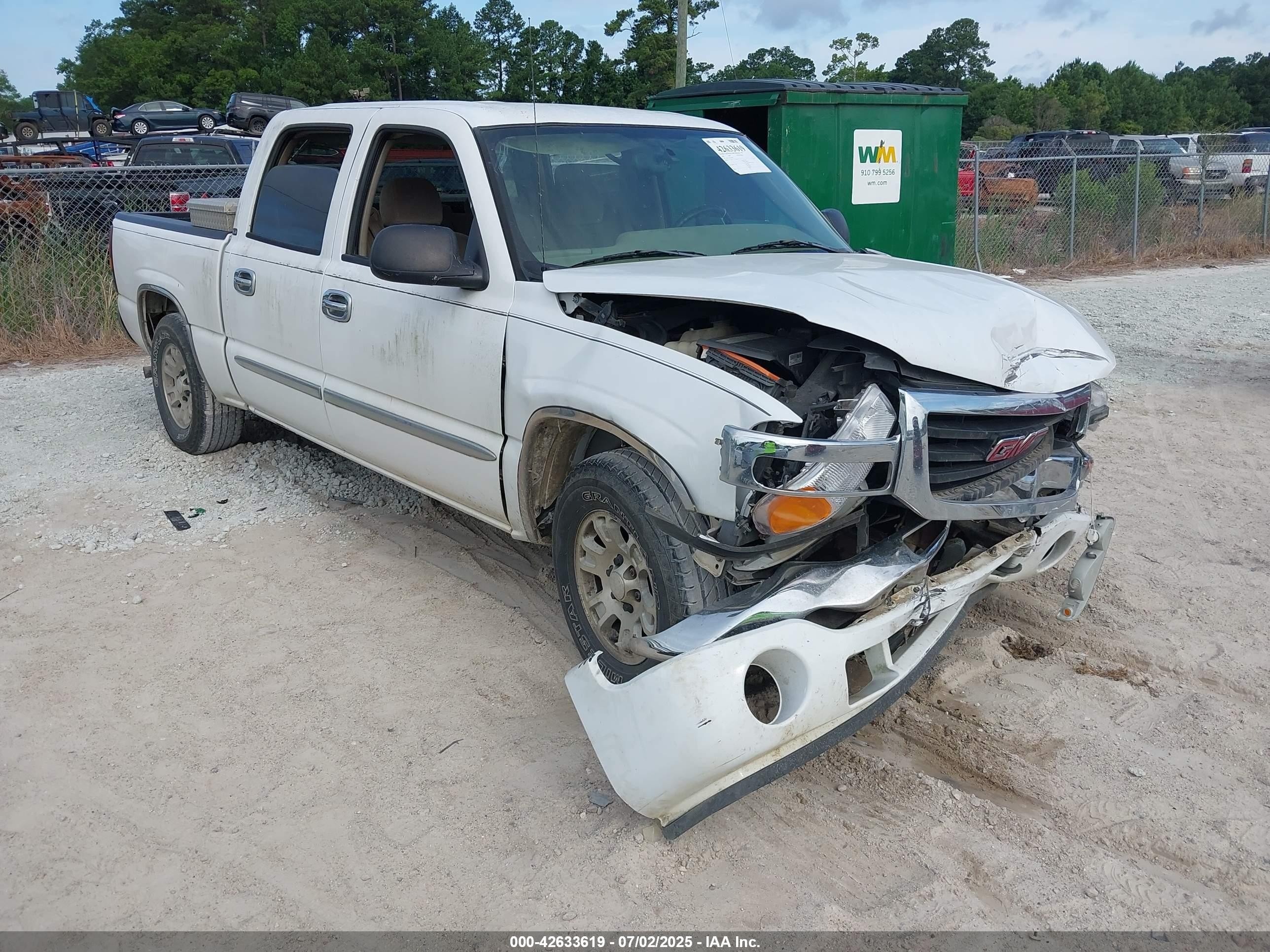 2005 Gmc Sierra 1500 Sle White vin: 2GTEC13T551268031