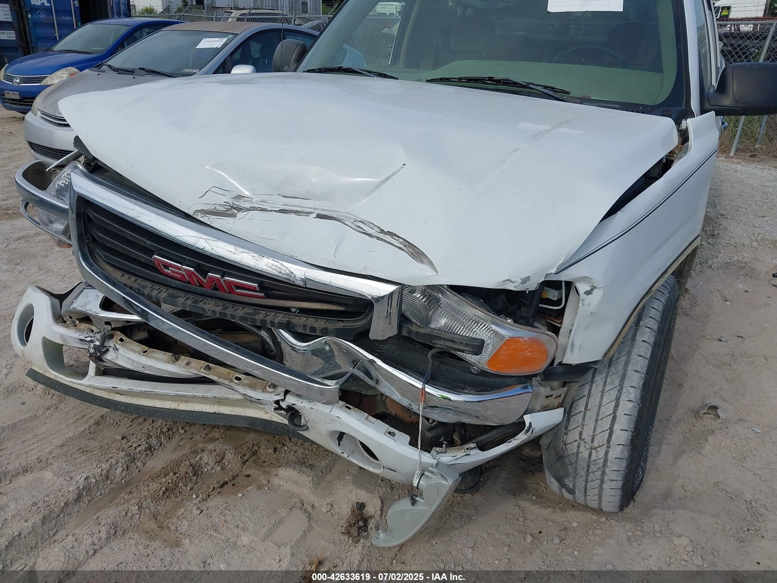 2005 Gmc Sierra 1500 Sle White vin: 2GTEC13T551268031