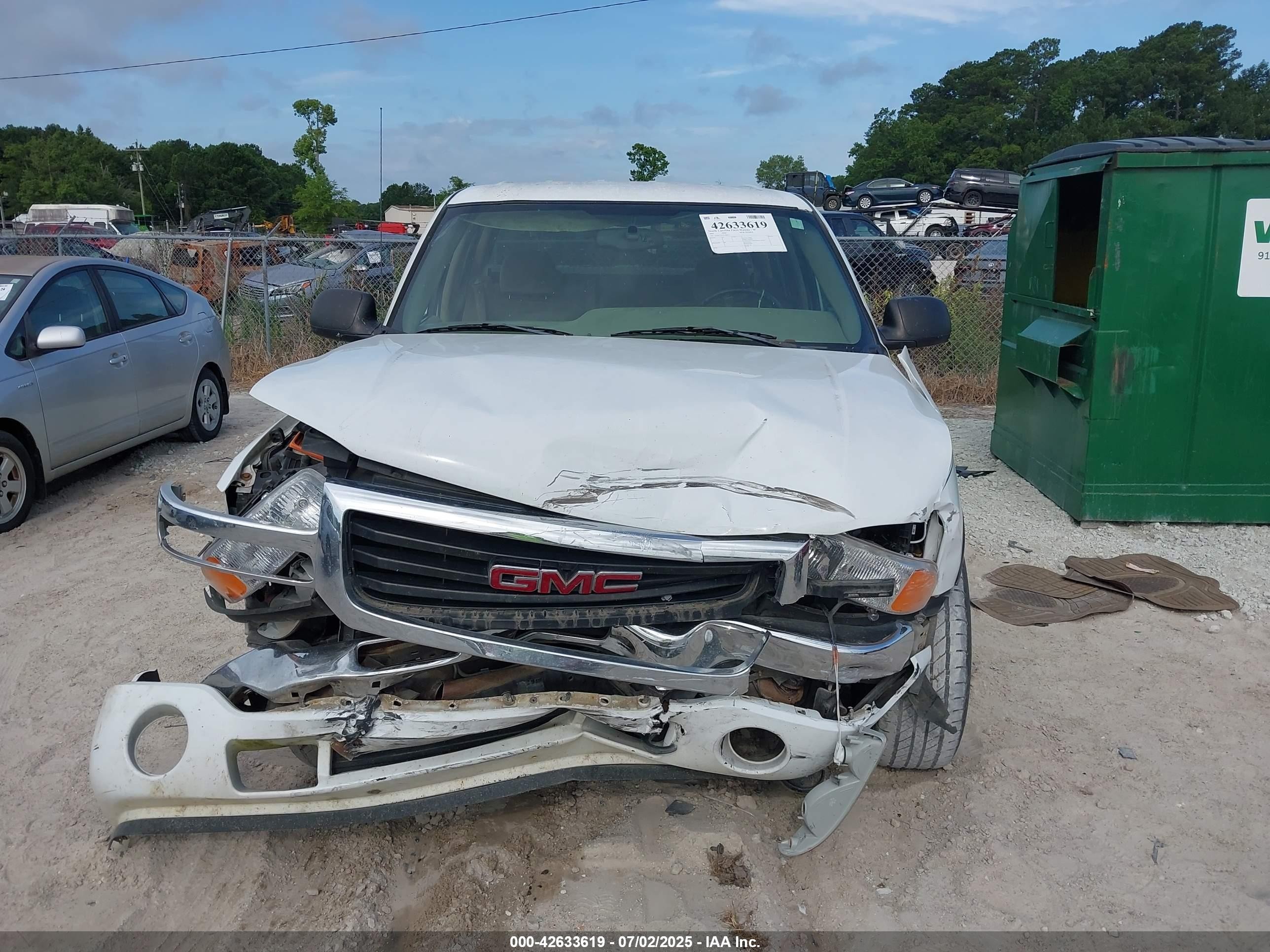 2005 Gmc Sierra 1500 Sle White vin: 2GTEC13T551268031