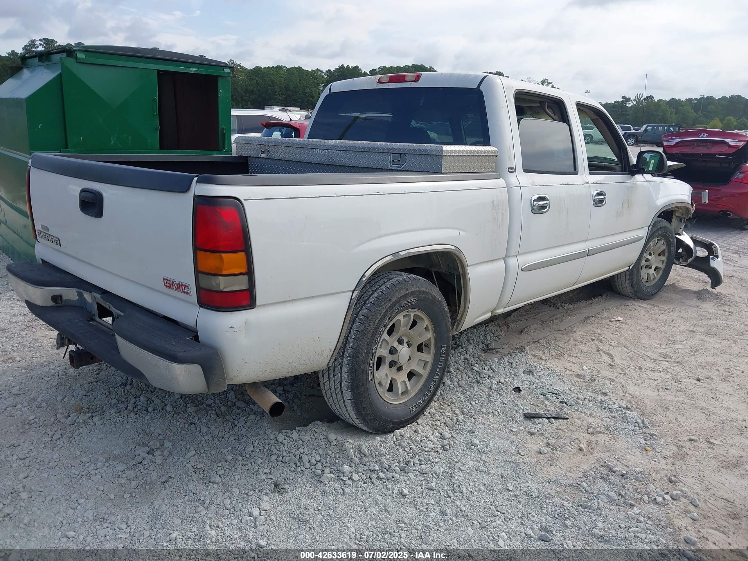 2005 Gmc Sierra 1500 Sle White vin: 2GTEC13T551268031