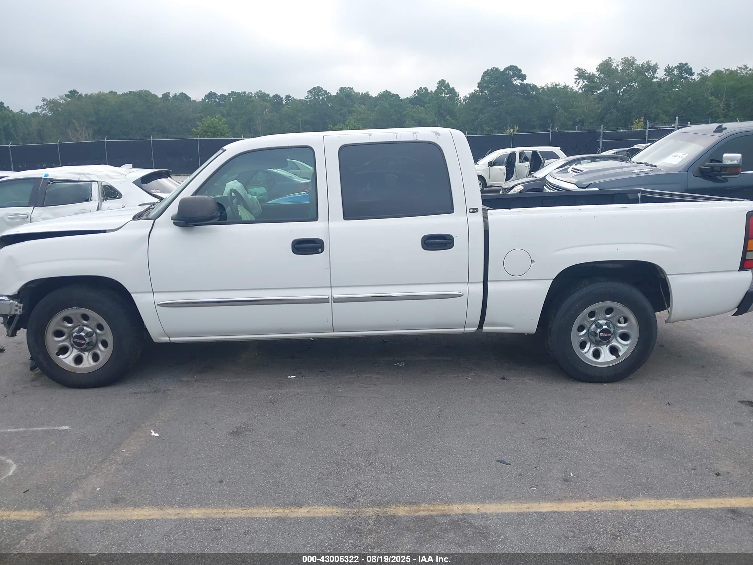 2005 Gmc Sierra 1500 Sle White vin: 2GTEC13T651313509