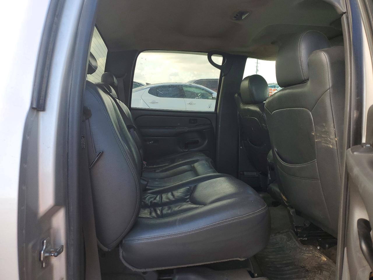 2006 Gmc New Sierra C1500 Silver vin: 2GTEC13T661100514