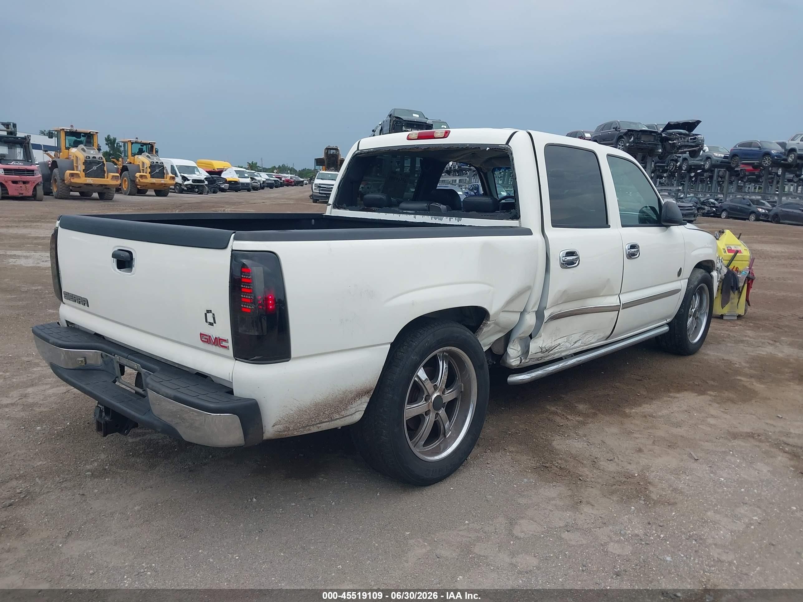 2005 Gmc Sierra 1500 Sle White vin: 2GTEC13T751305323