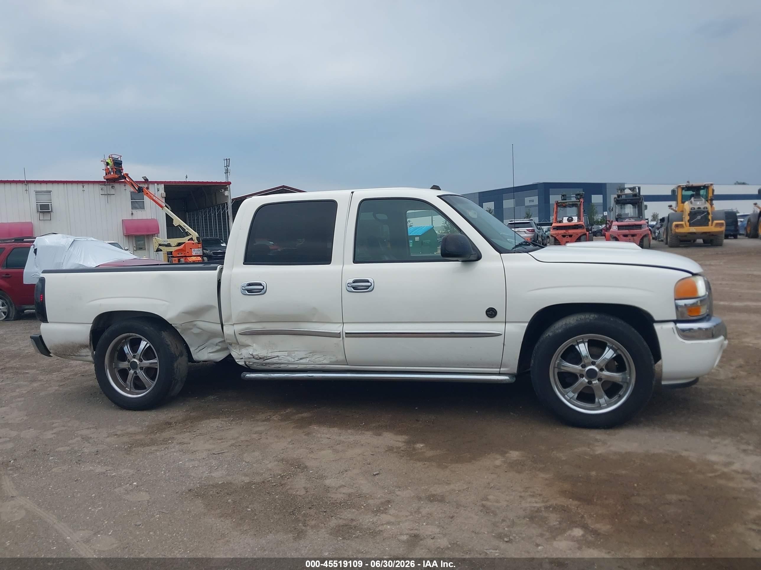 2005 Gmc Sierra 1500 Sle White vin: 2GTEC13T751305323