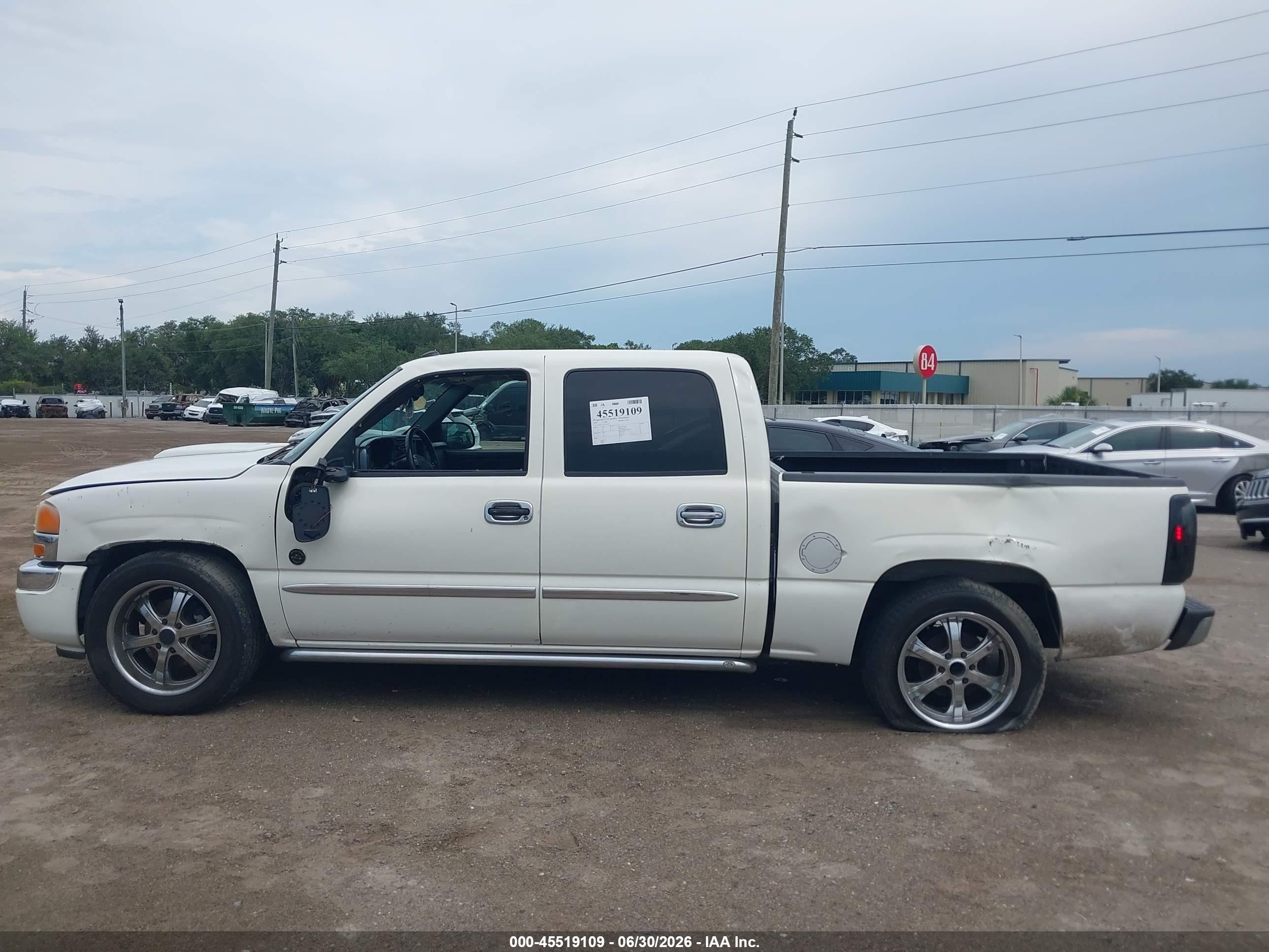 2005 Gmc Sierra 1500 Sle White vin: 2GTEC13T751305323