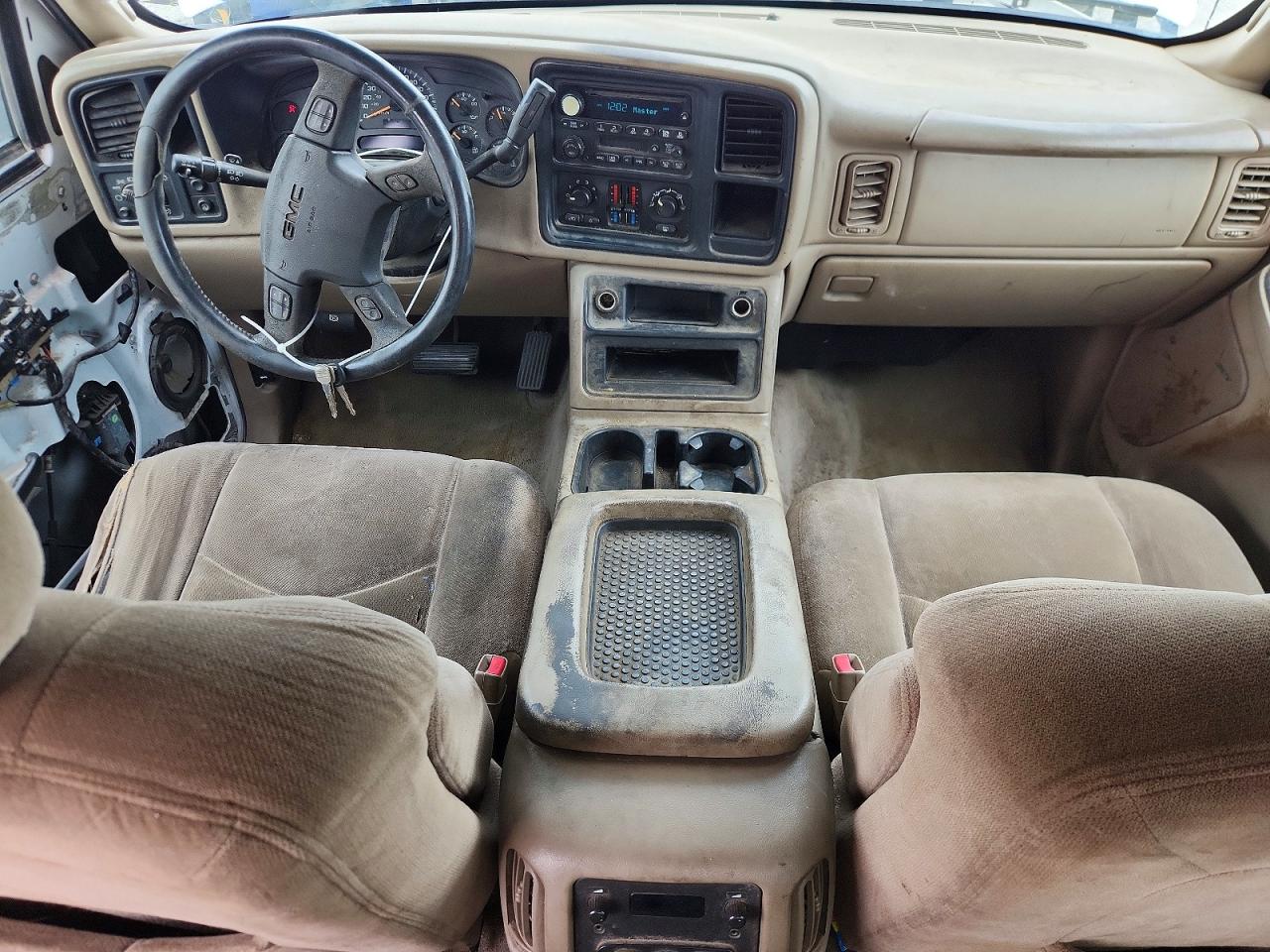 2005 Gmc New Sierra C1500 White vin: 2GTEC13T851120634