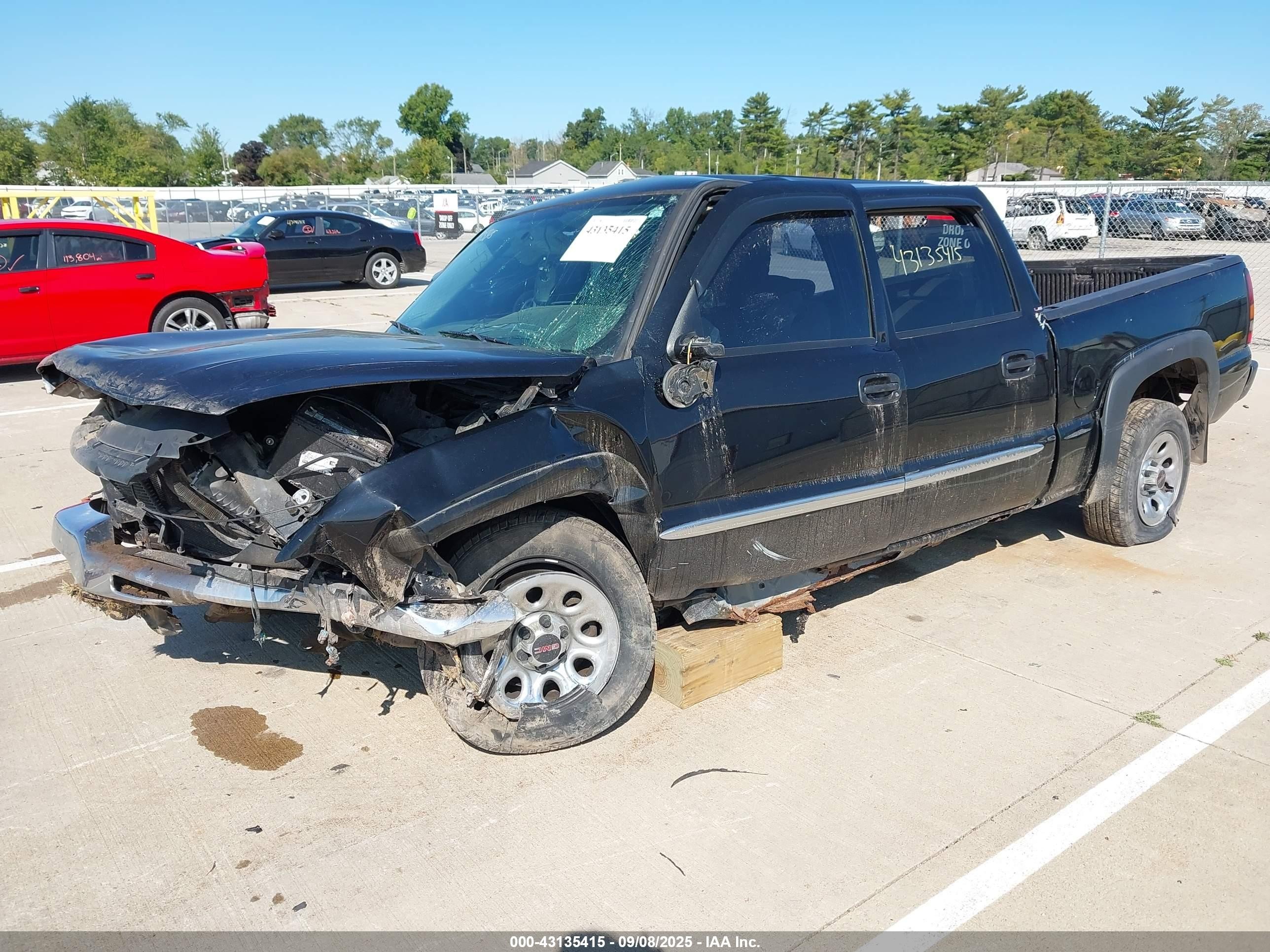 2005 Gmc Sierra 1500 Sle Черный vin: 2GTEC13T951158082