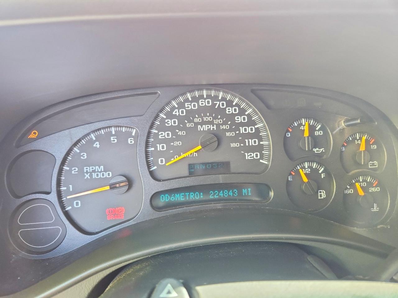 2005 Gmc New Sierra C1500 Red vin: 2GTEC13T951199456