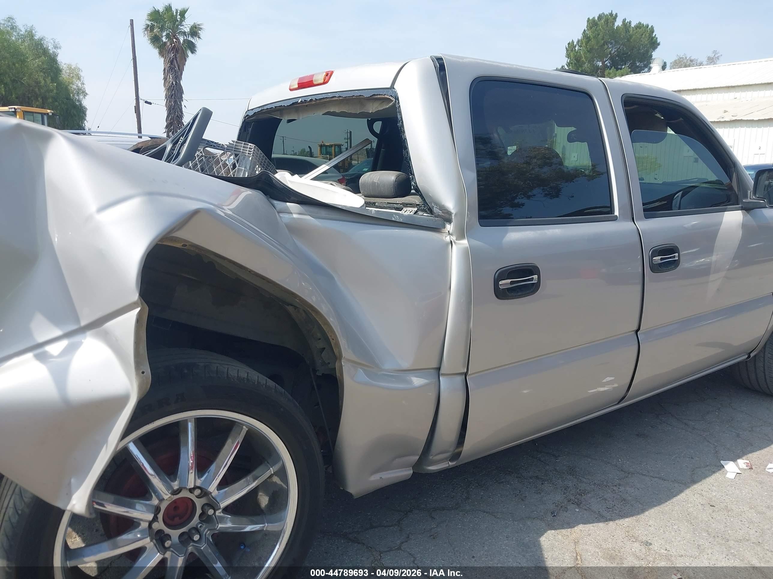 2005 Gmc Sierra 1500 Slt Silver vin: 2GTEC13TX51282880