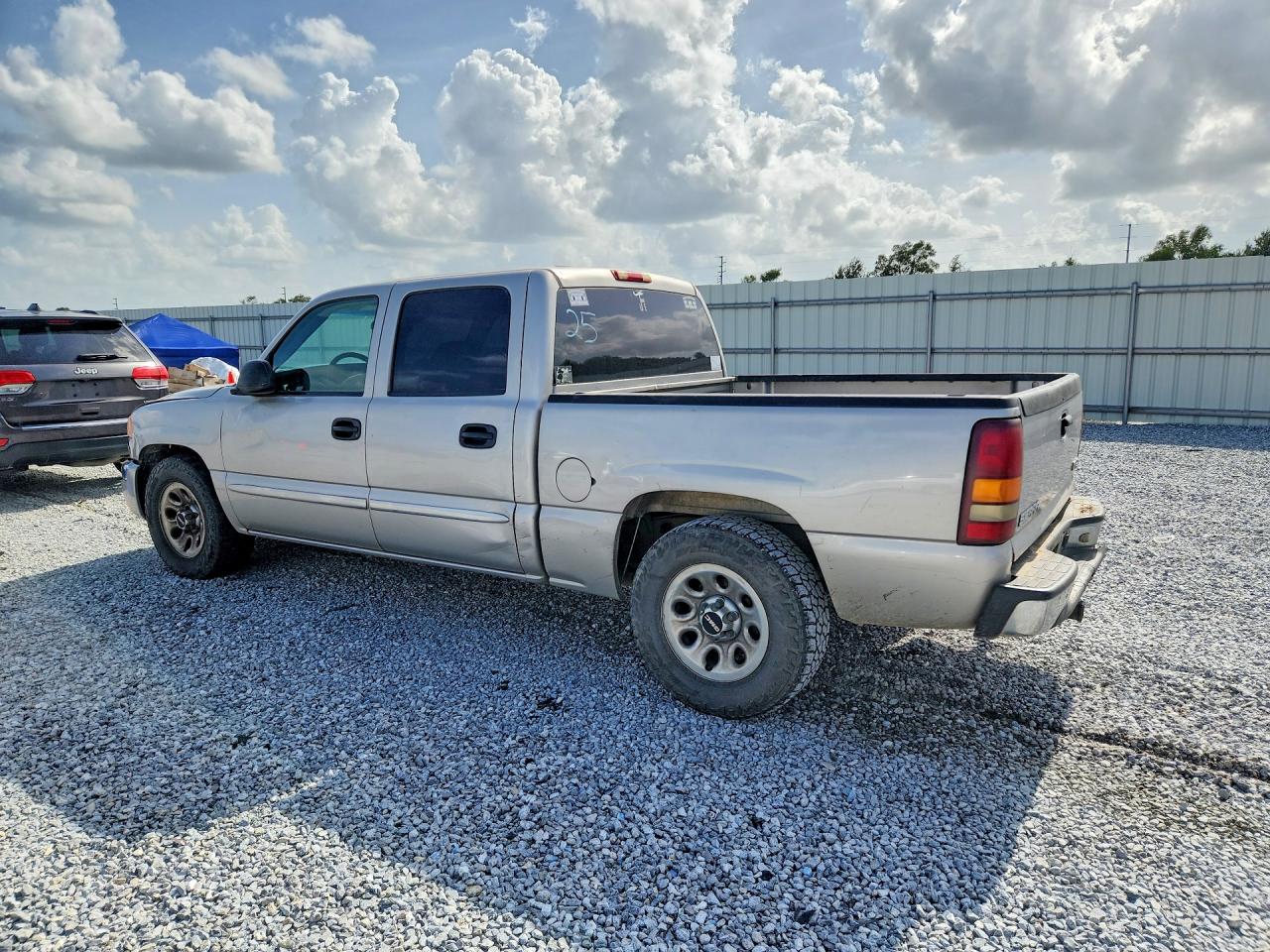 2007 Gmc New Sierra C1500 Classic Silver vin: 2GTEC13V071126464