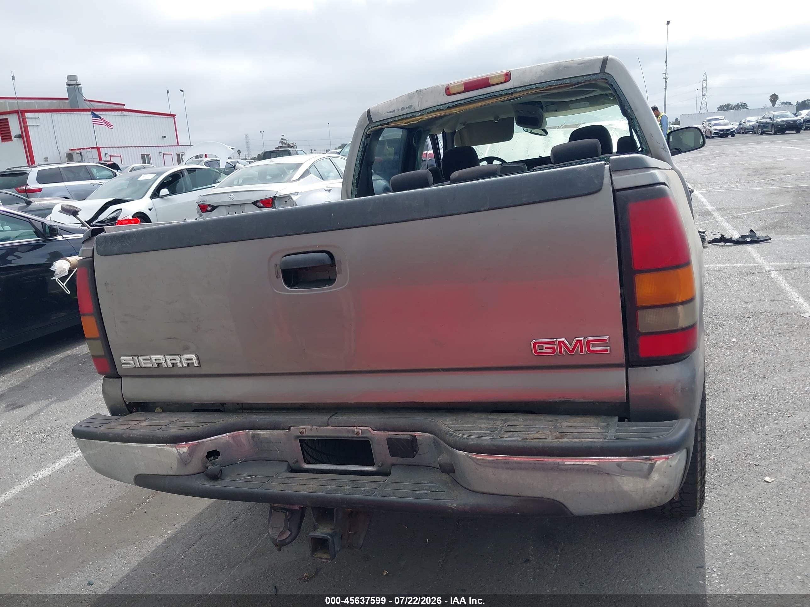 2006 Gmc Sierra 1500 Sl Gray vin: 2GTEC13V261218237